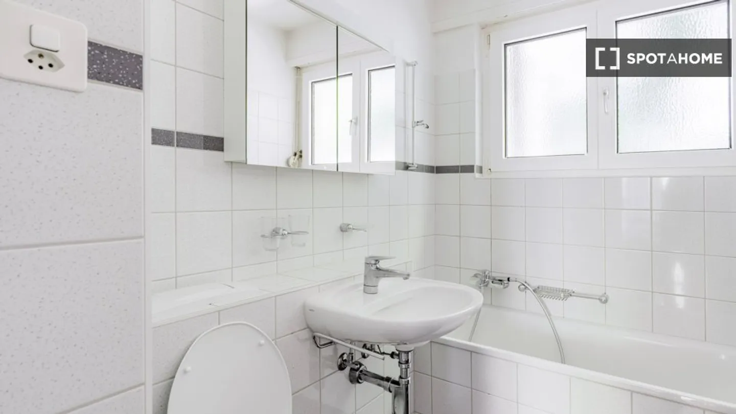 Apartment for rent - Photo 16 of 18