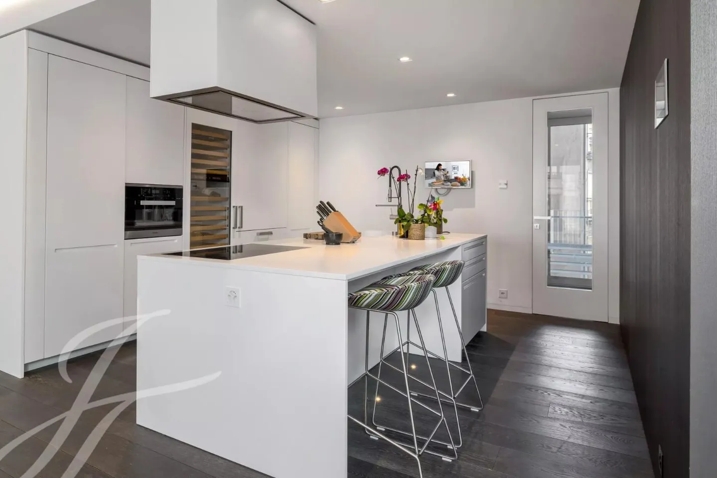 6-room apartment - Photo 4 of 13