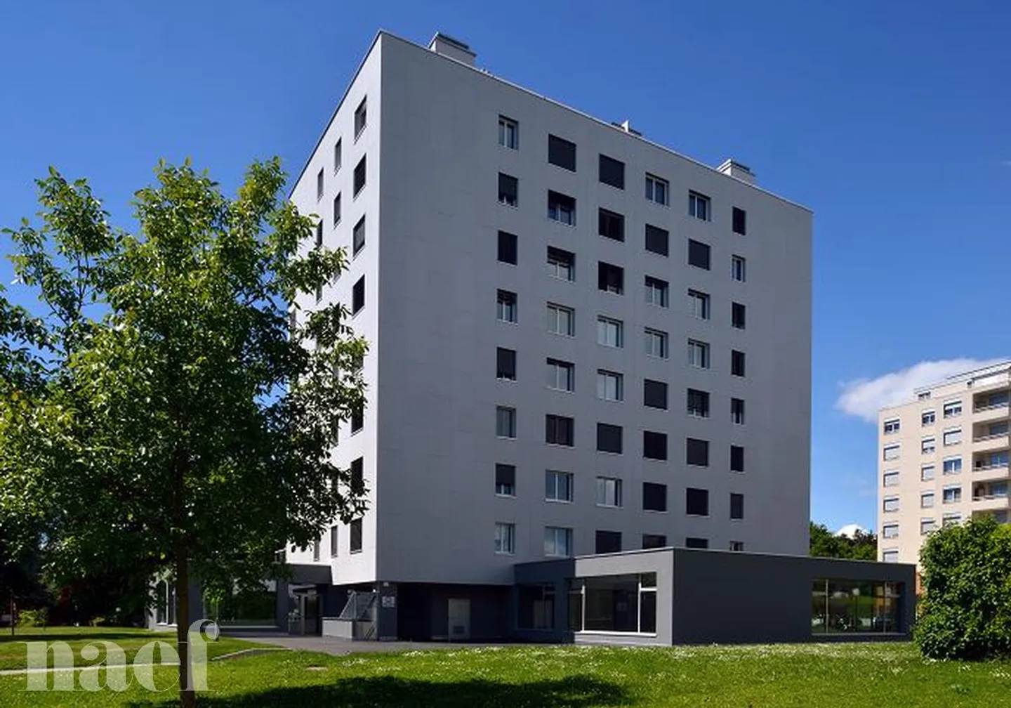 VERSOIX - Bright offices of approx. 262 m² ? Ground floor - Photo 1 of 7