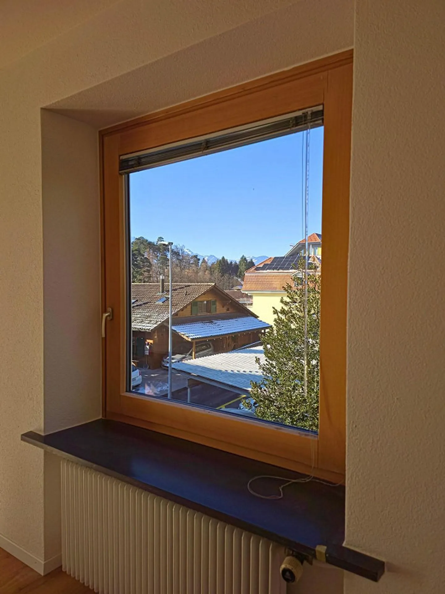 Appartement 4½ pièces ensoleillé et rénové à Hünibach ! - Photo 10 sur 13