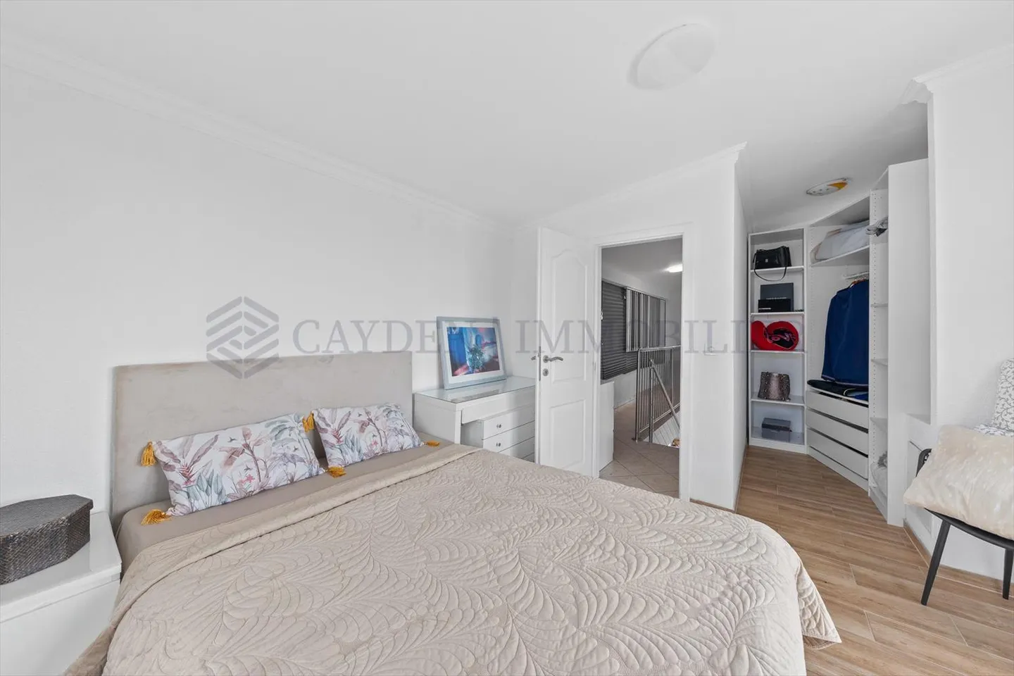 Esclusivo! Casa indipendente con piscina! - Foto 6 di 11