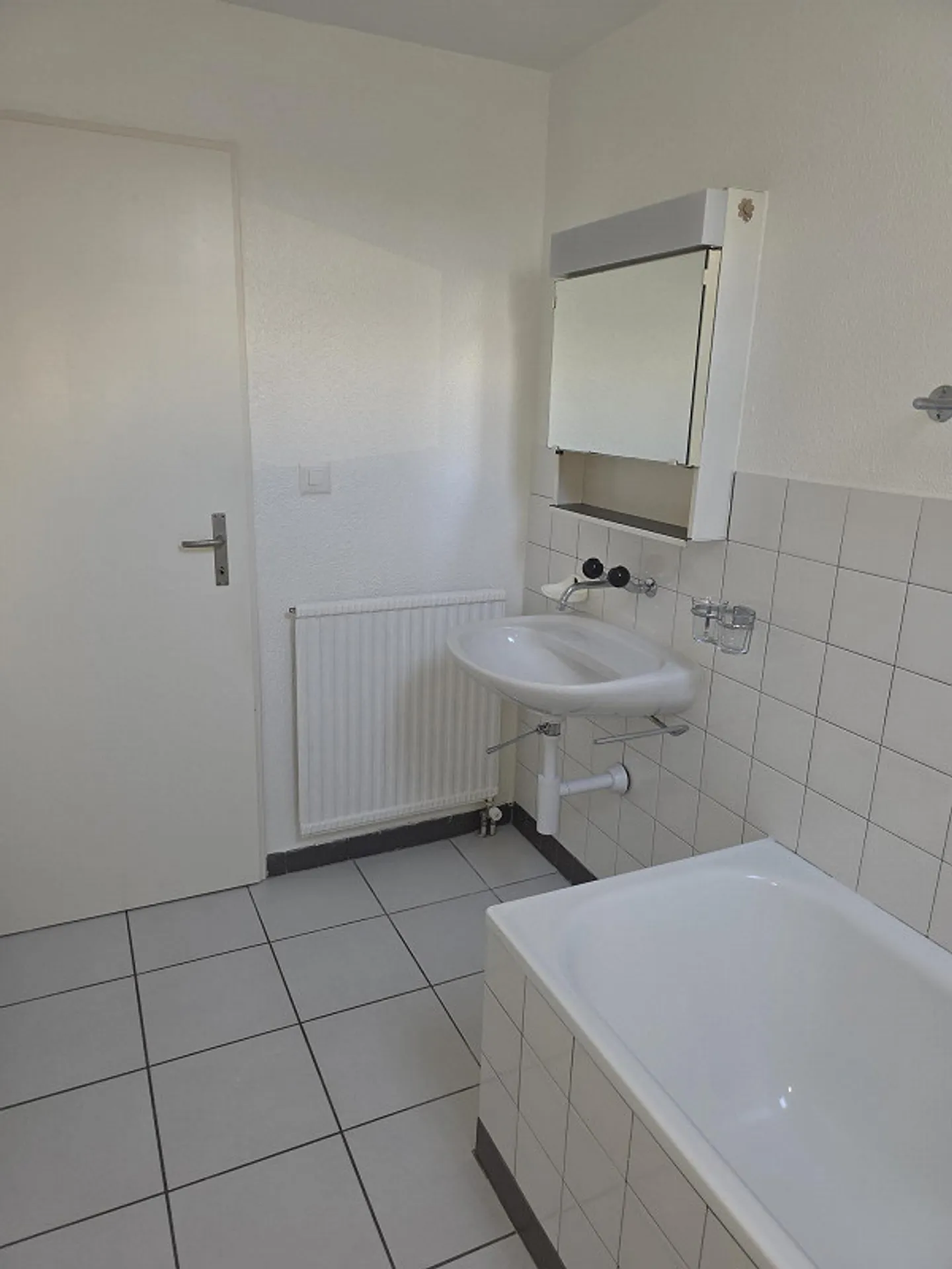 Appartamento mansardato di 2,5 stanze con vista a Balsthal - Foto 4 di 5