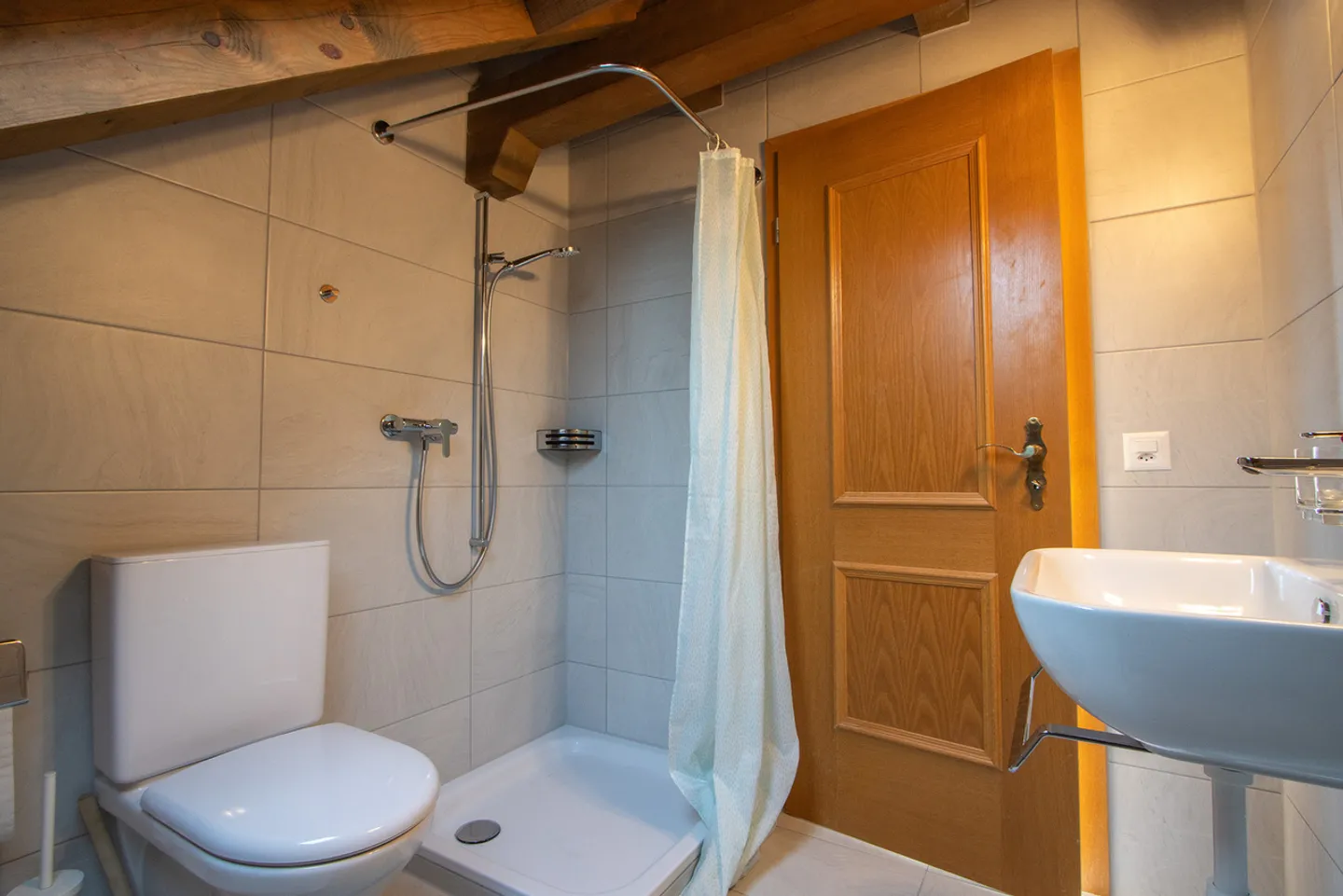 May we introduce: your new apartment - Photo 5 of 14