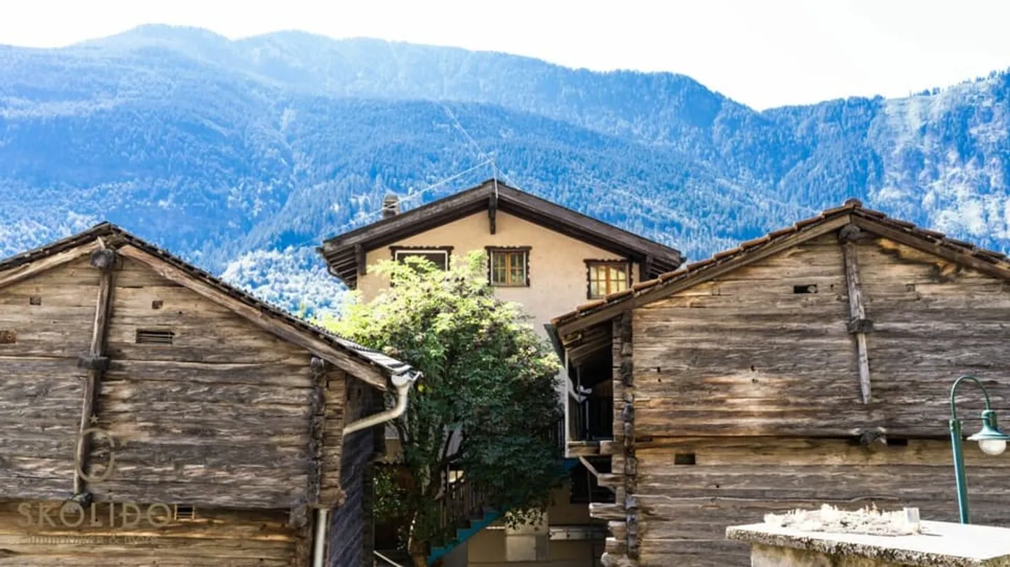 Confortevole appartamento per vacanze con 3 camere a Brigerbad nel sottotetto - Foto 11 di 13