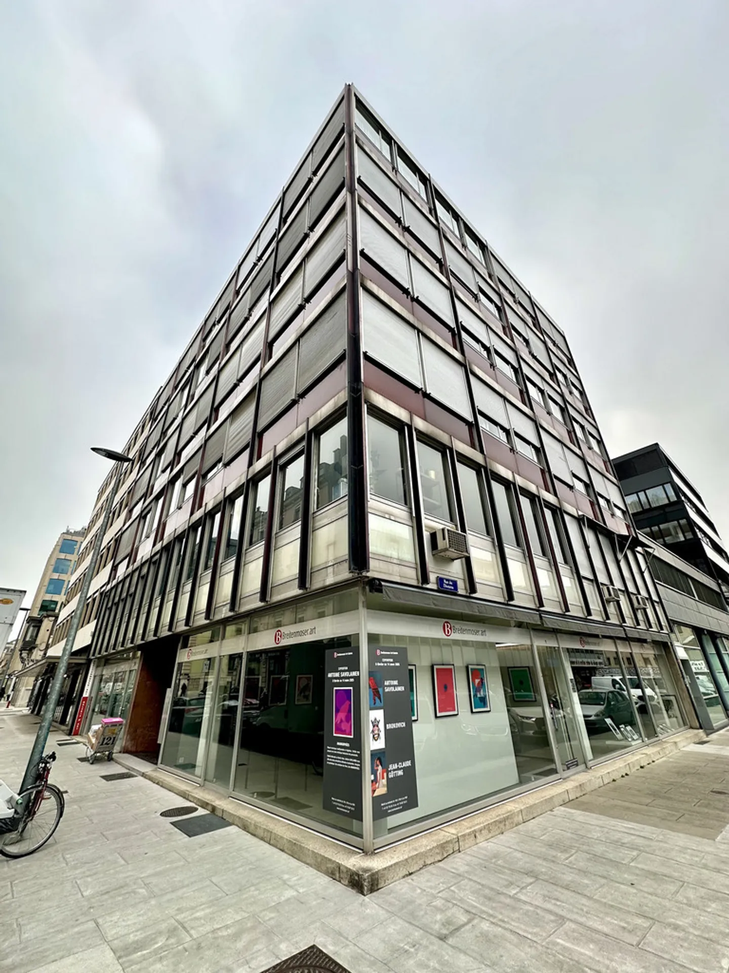 Surface commerciale de 59 m2 à louer au coeur de Genève - Photo 1 sur 2