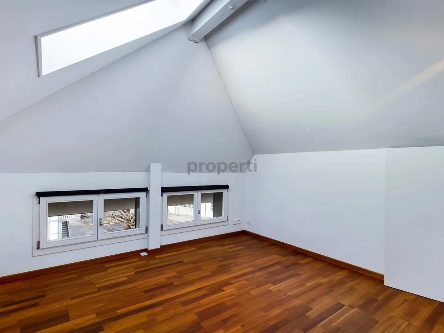 Cozy maisonette apartment with 4 rooms in Belp, Canton BE - Photo 6 of 11