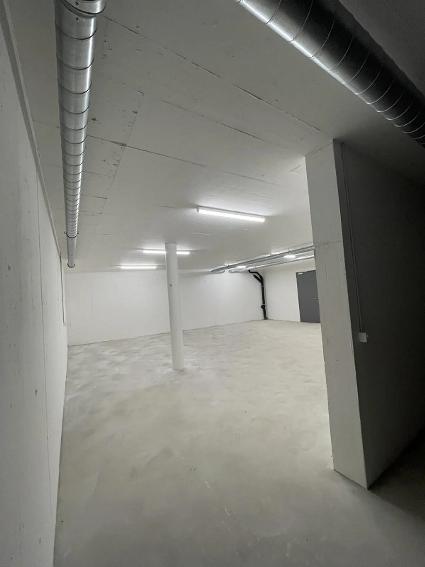 Praktischer Lagerraum in Kloten - Foto 3 von 4