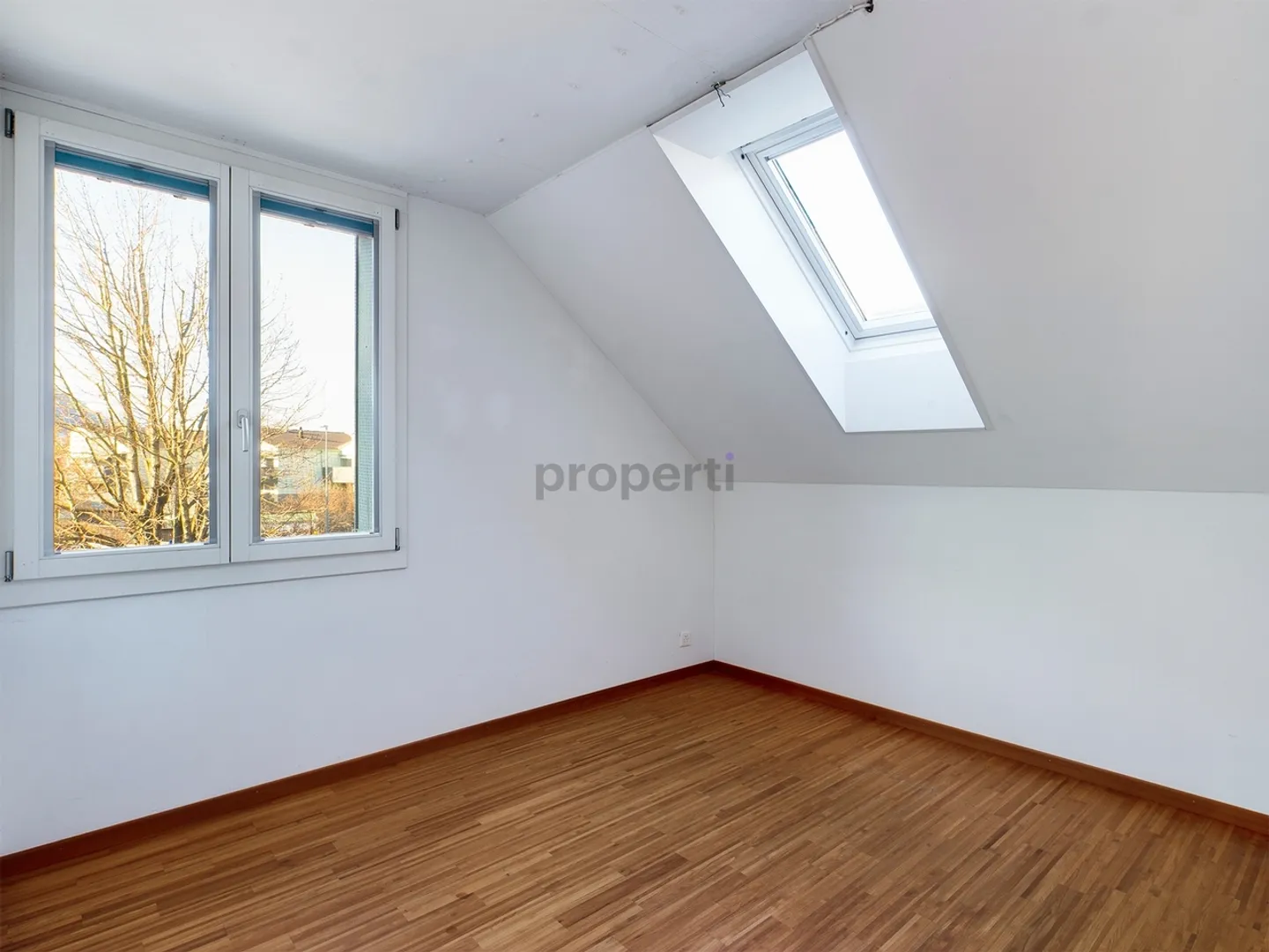 Cozy maisonette apartment with 4 rooms in Belp, Canton BE - Photo 8 of 11