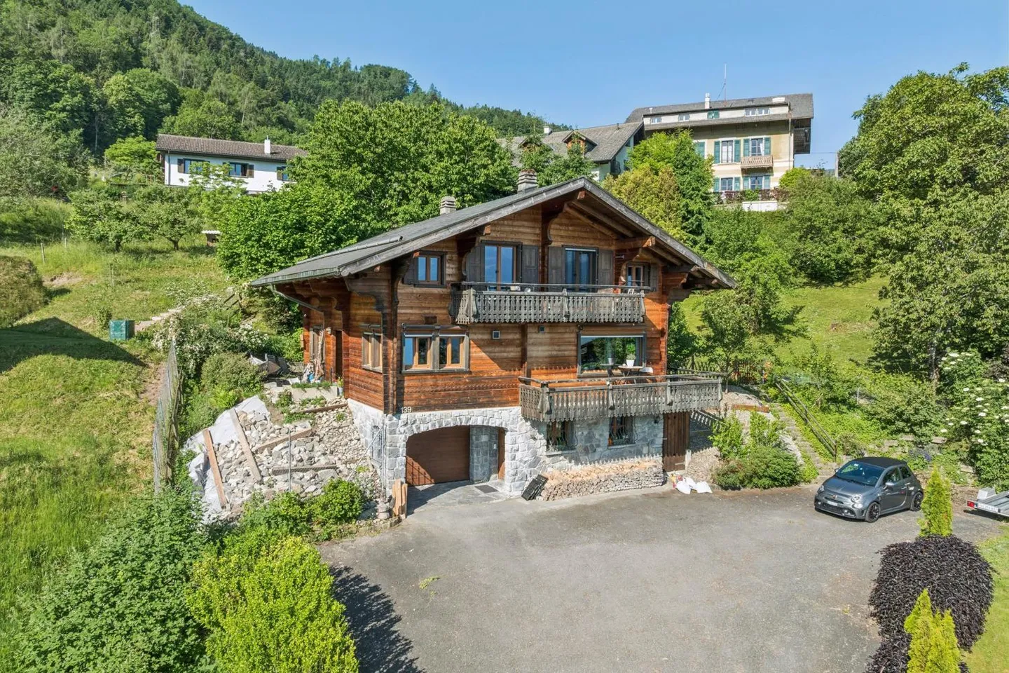 Wunderschönes renoviertes Chalet - Foto 1 von 13