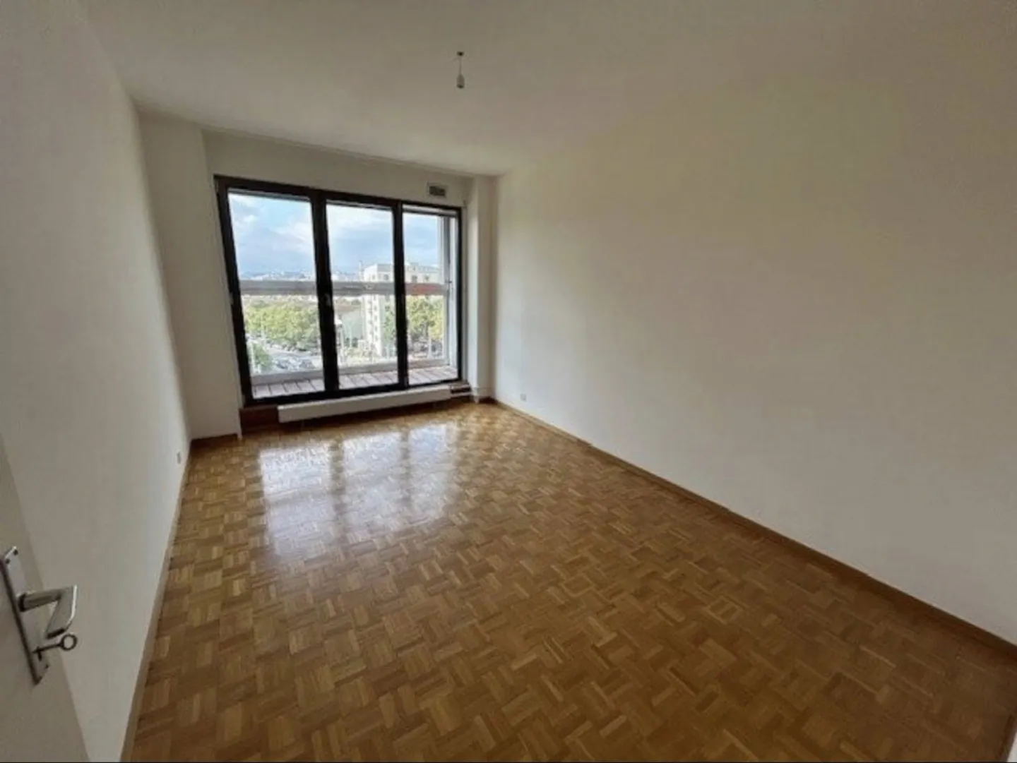 Beautiful 4-room apartment recently renovated - Photo 4 of 8