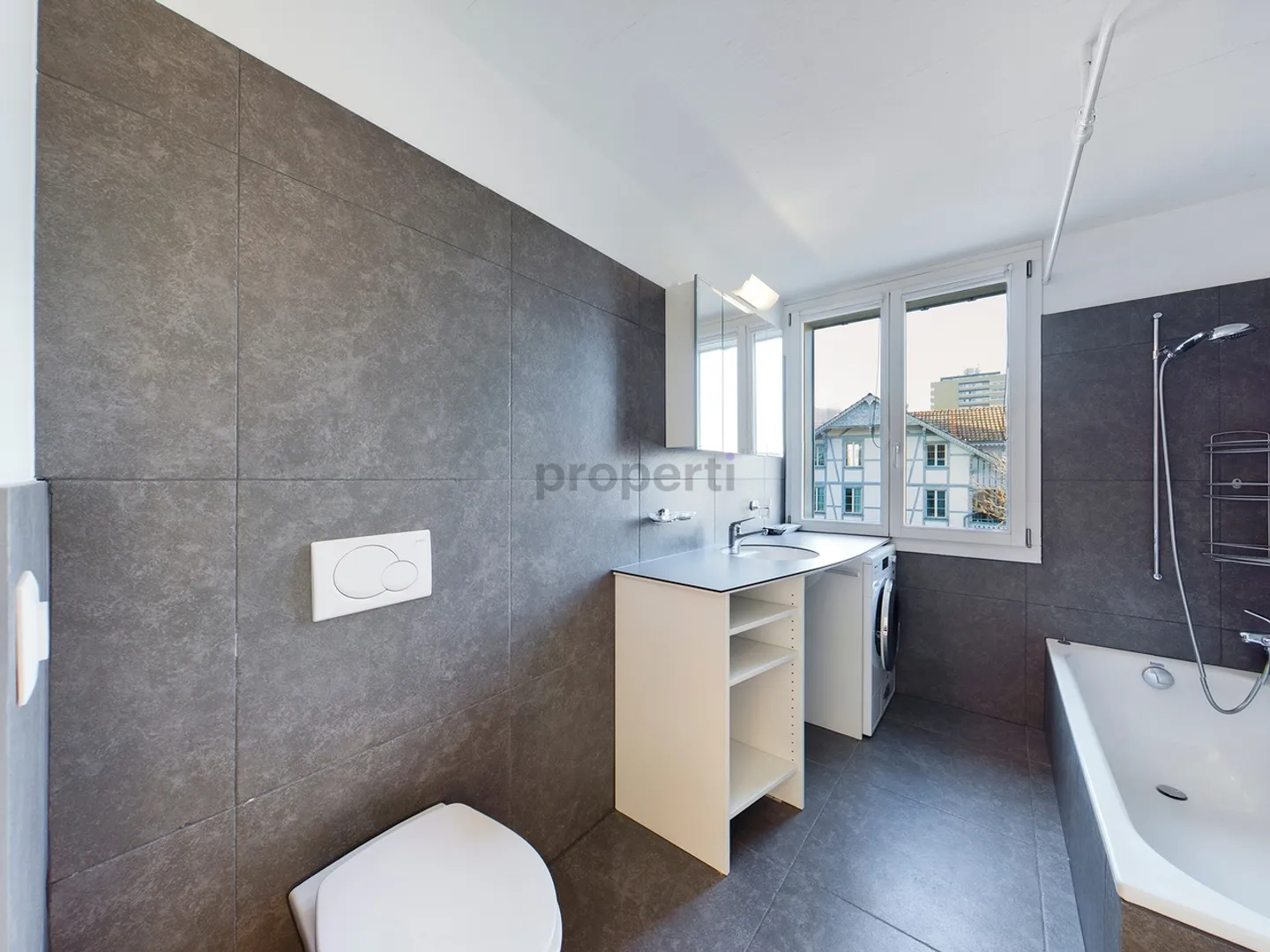 Cozy maisonette apartment with 4 rooms in Belp, Canton BE - Photo 9 of 11