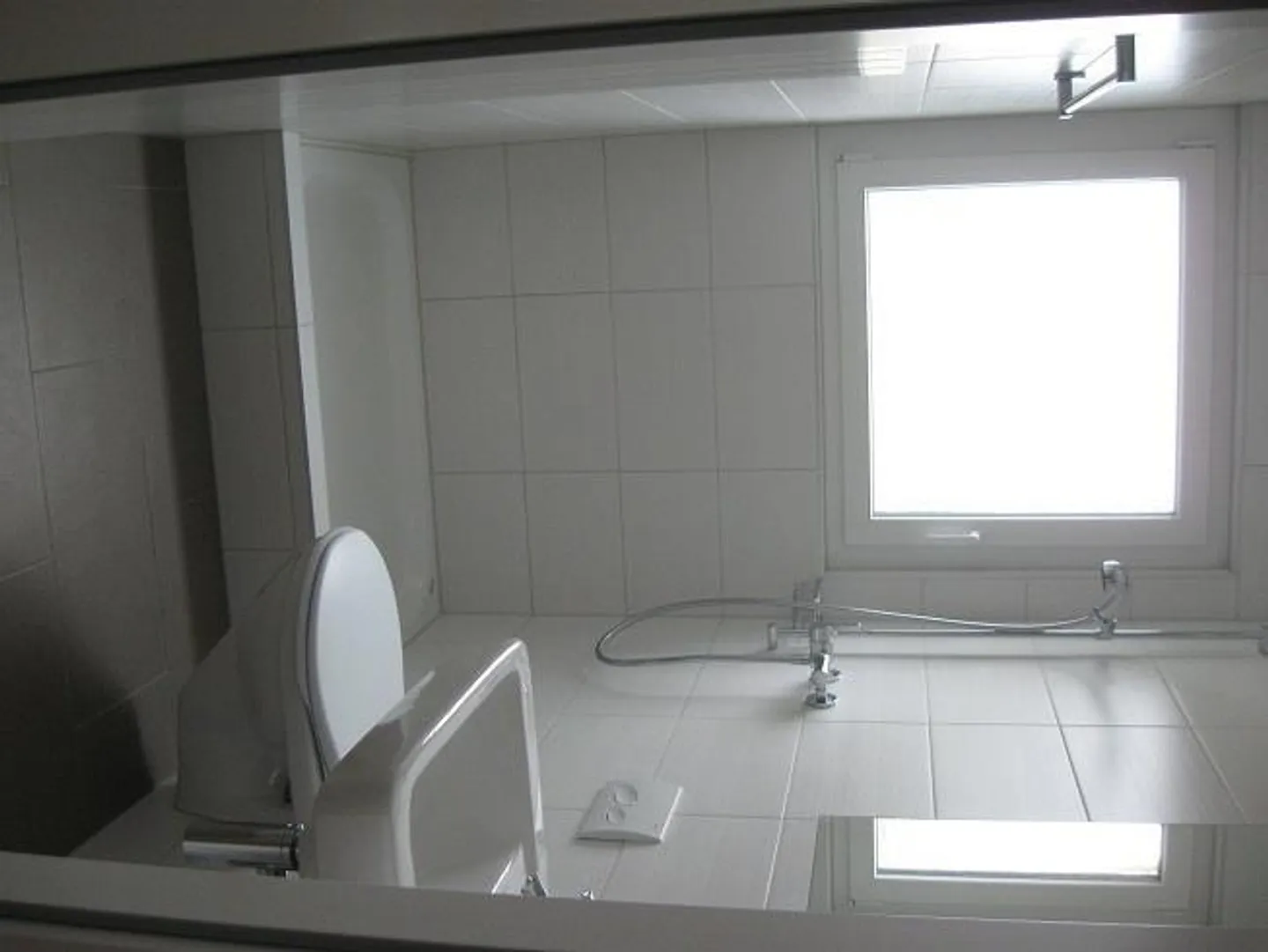 Geräumige, helle Dach-Wohnung - Foto 6 von 7