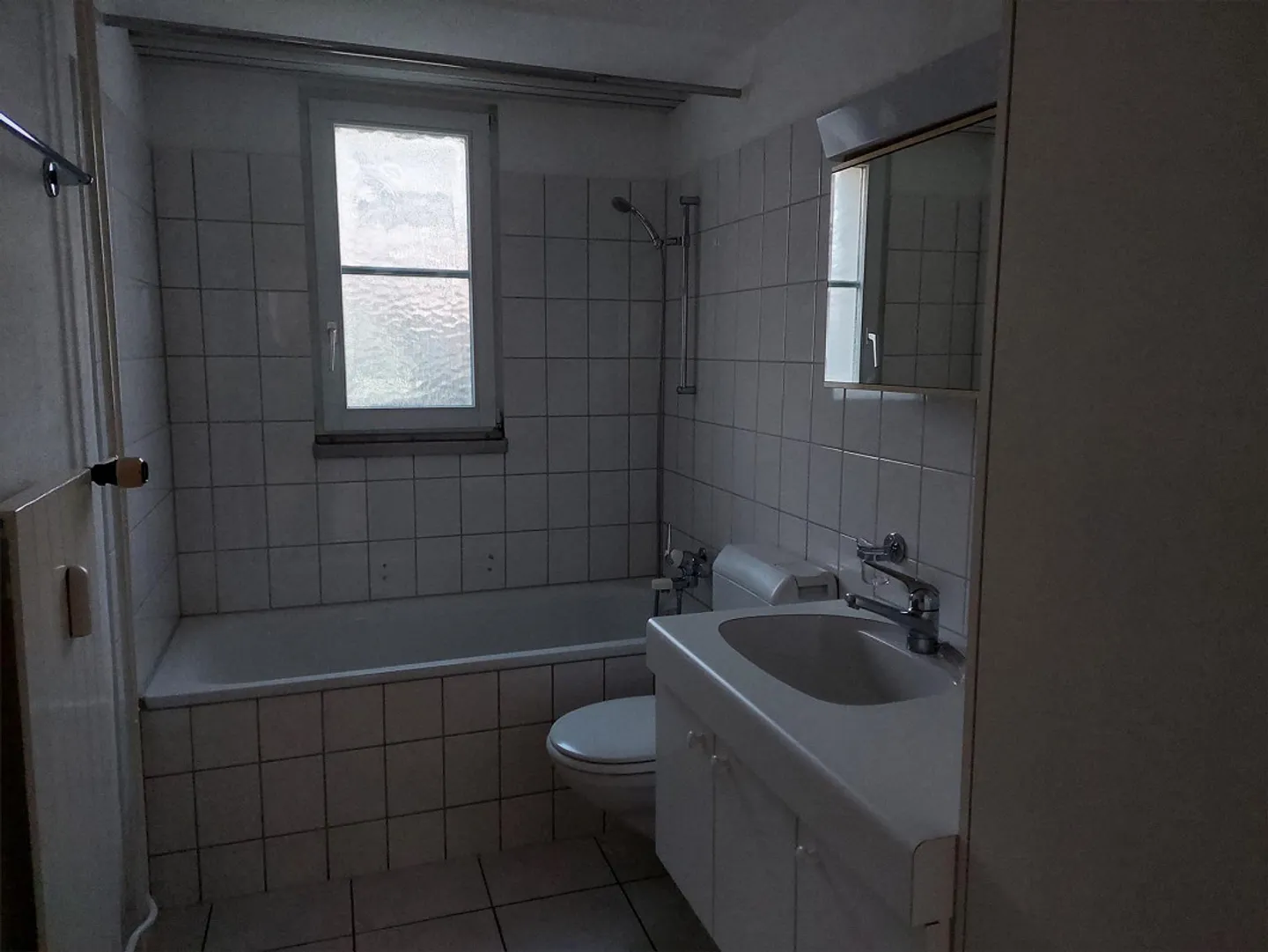 Appartement ancien de 3 1/2 pièces - Photo 4 sur 5