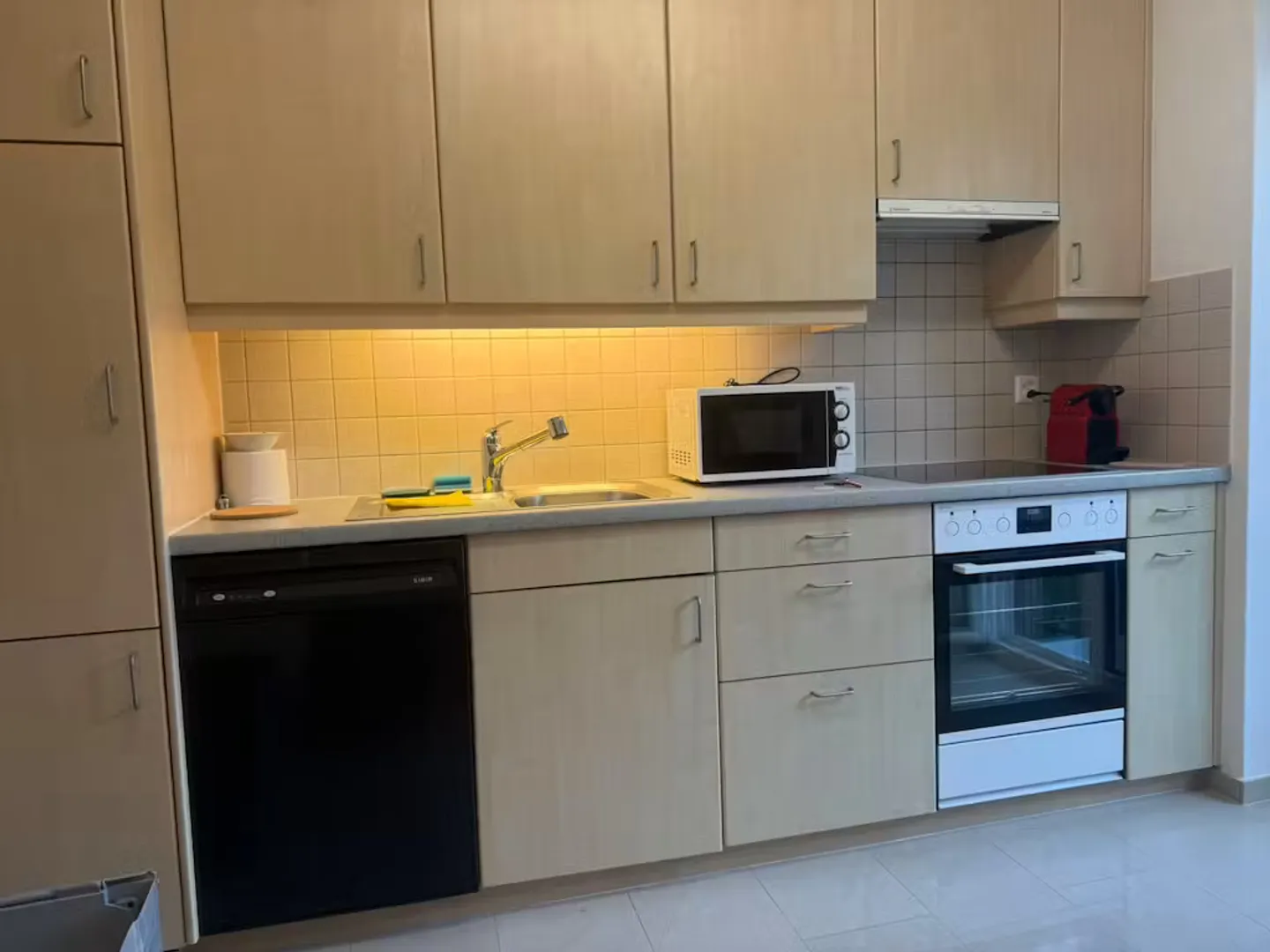 Charming Apartment in Zürich - Photo 9 of 10