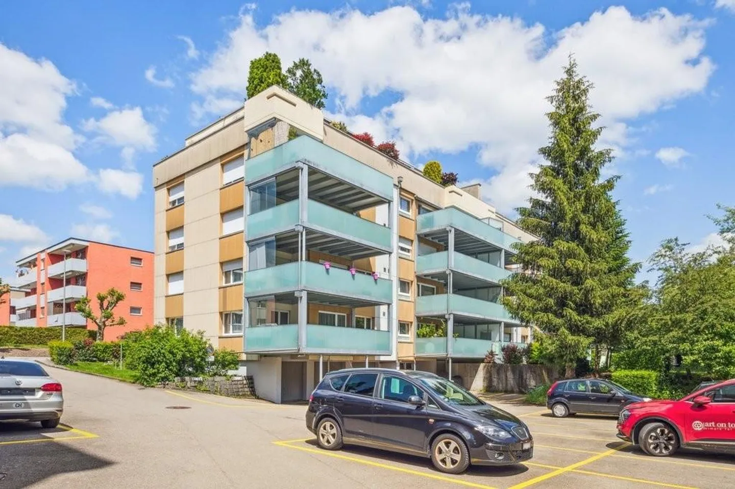 Geräumige Wohnung in ruhiger Lage - Foto 1 von 8