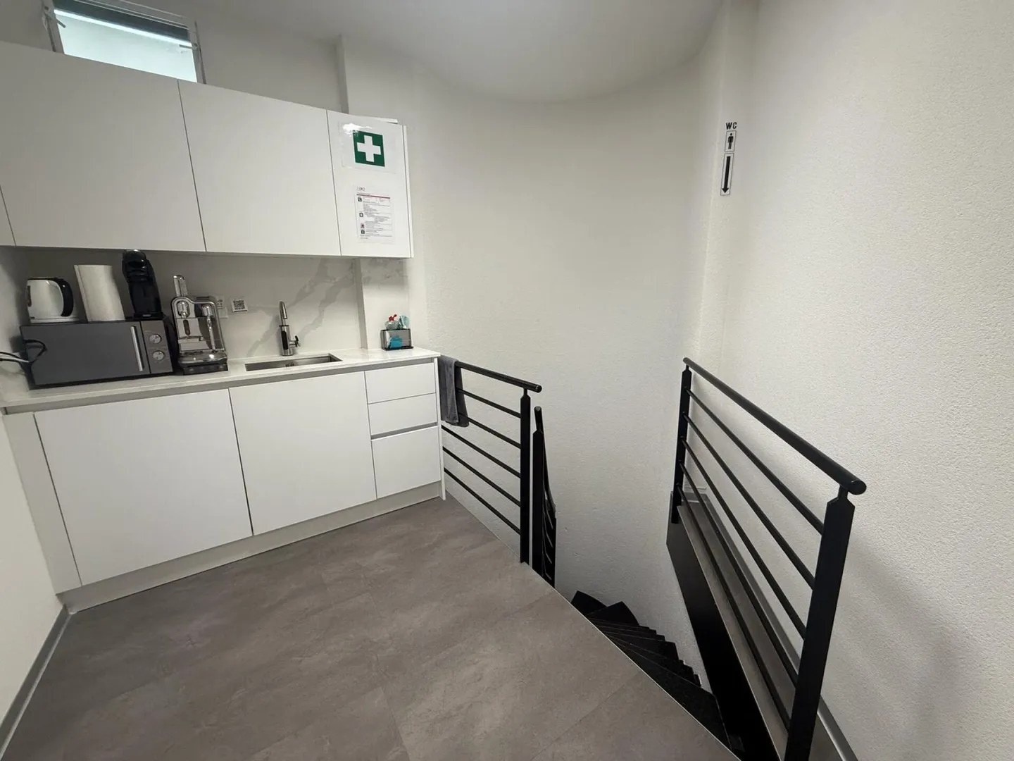 Magnifici uffici di 231m2 nel cuore di Friburgo - Foto 4 di 10