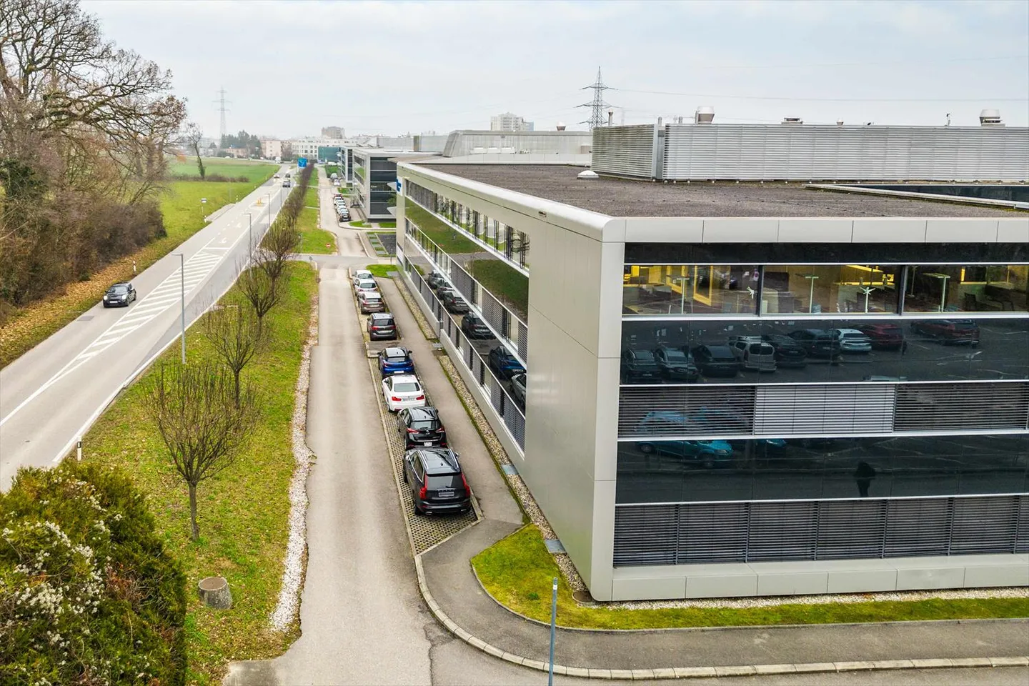 Büros zur Miete ab 48 m2 auf dem Terre-Bonne-Gelände - Foto 2 von 8