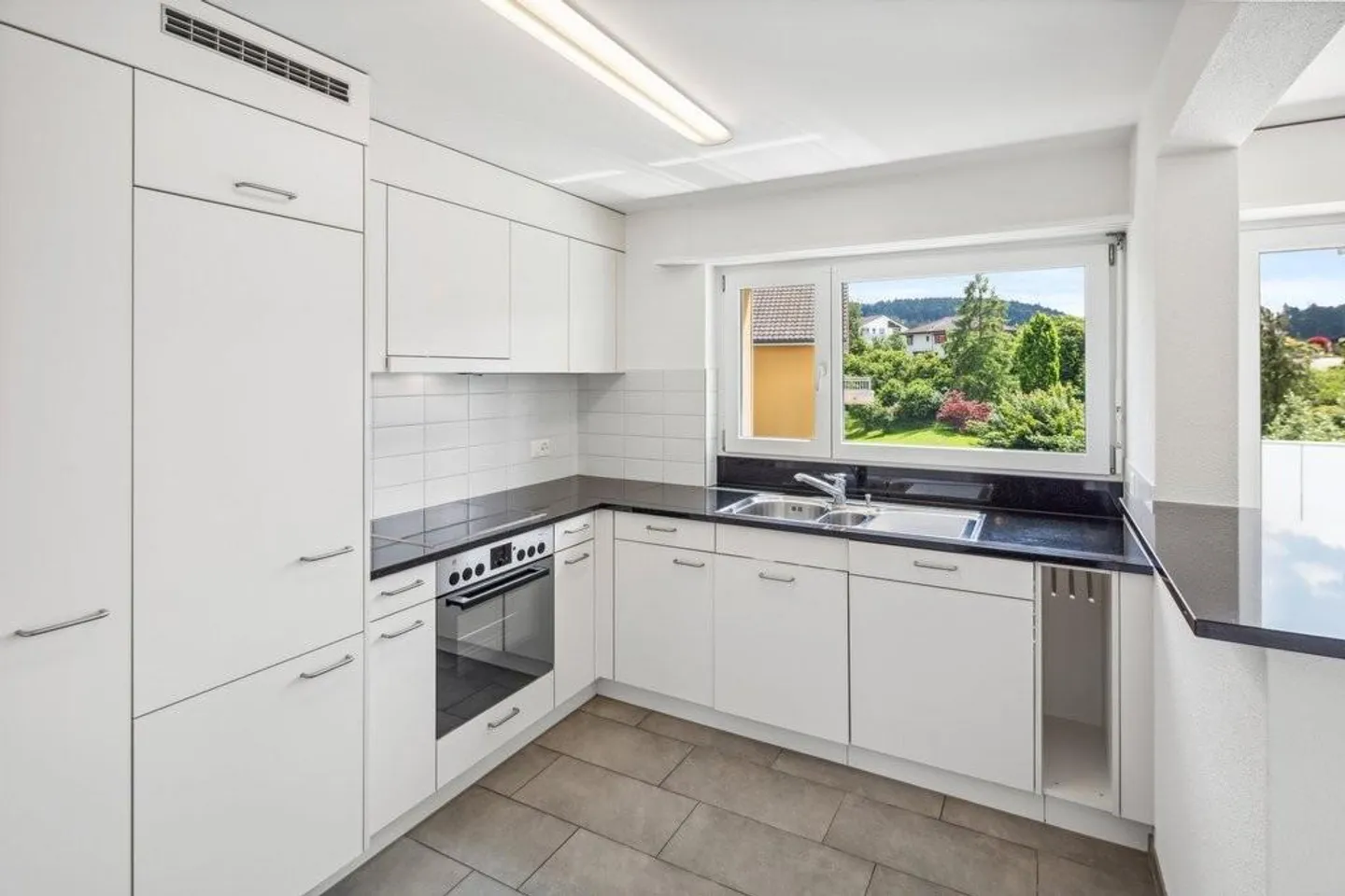 Geräumige Wohnung in ruhiger Lage - Foto 6 von 8