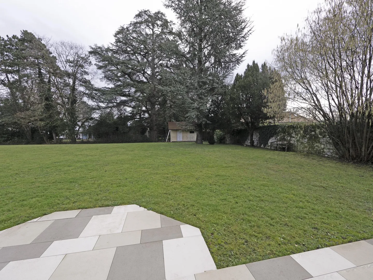 Villa a schiera di alta gamma in un bellissimo e molto esclusivo contesto verde - Foto 3 di 13