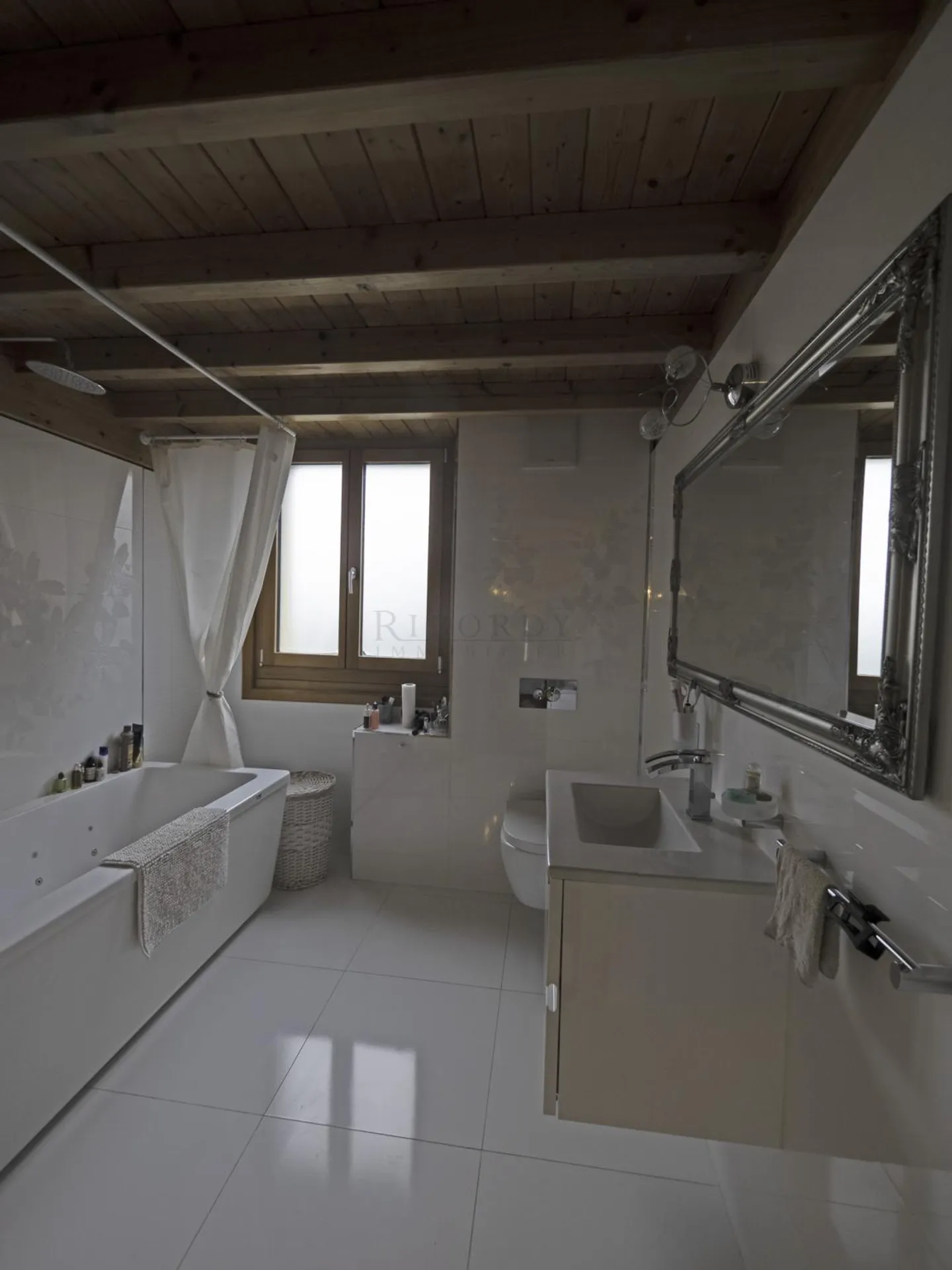 Villa a schiera di alta gamma in un bellissimo e molto esclusivo contesto verde - Foto 9 di 13