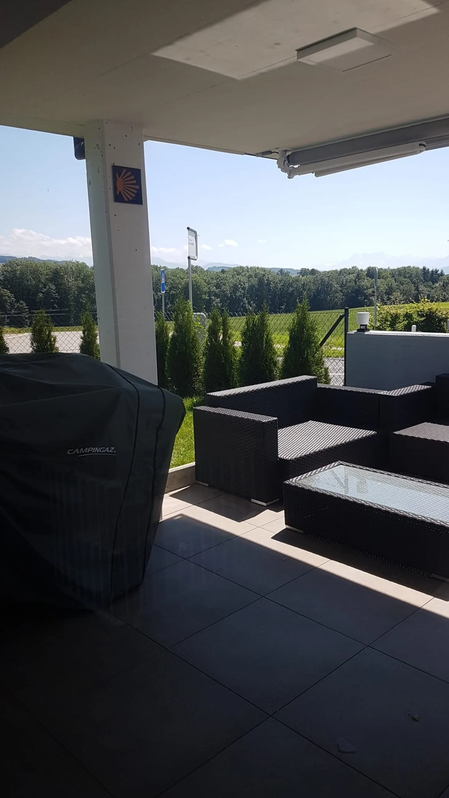 Magnifique maison lumineuse de 4.5 pièces de 106 m² avec terrasse et jardin clôturé - Montet (Glâne) - Photo 9 sur 12