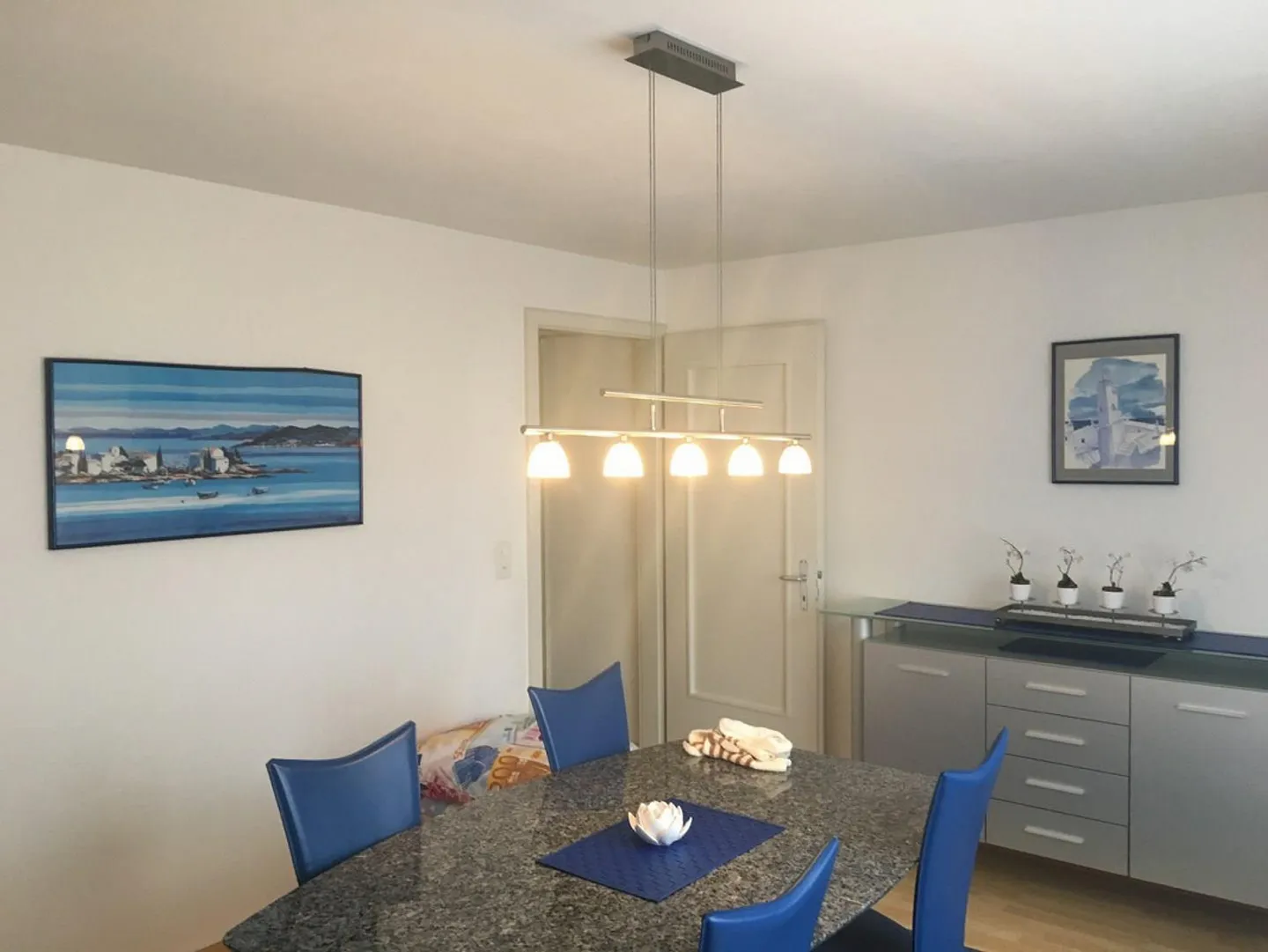 Appartement 4.5 pièces avec chambre mansardée supplémentaire, dans un emplacement très calme - Photo 7 sur 27