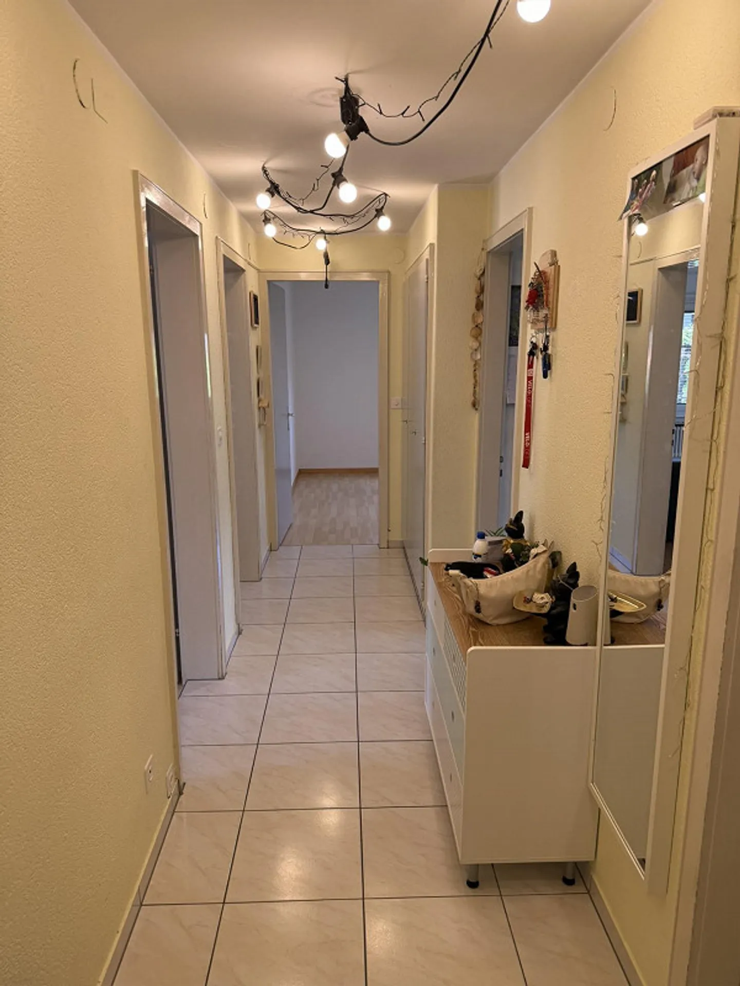 Appartement 4.5 pièces avec chambre mansardée supplémentaire, dans un emplacement très calme - Photo 19 sur 27