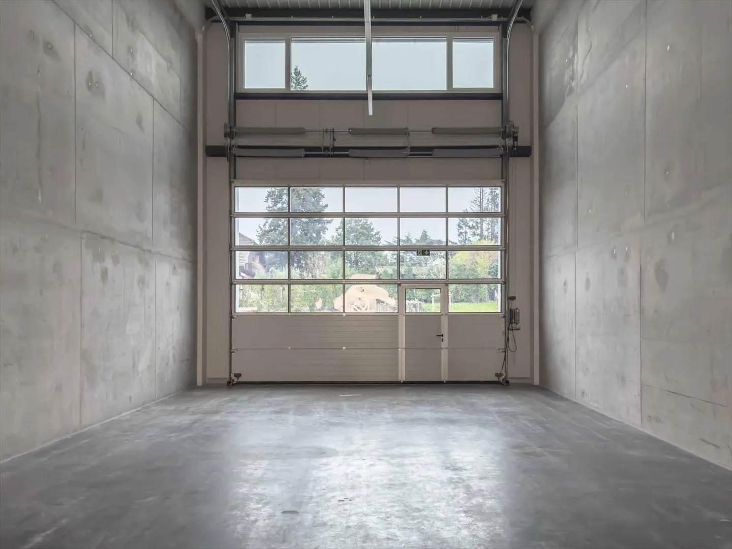 In Vendita: 3 Superfici Industriali Moderne a Vernier - Foto 3 di 10
