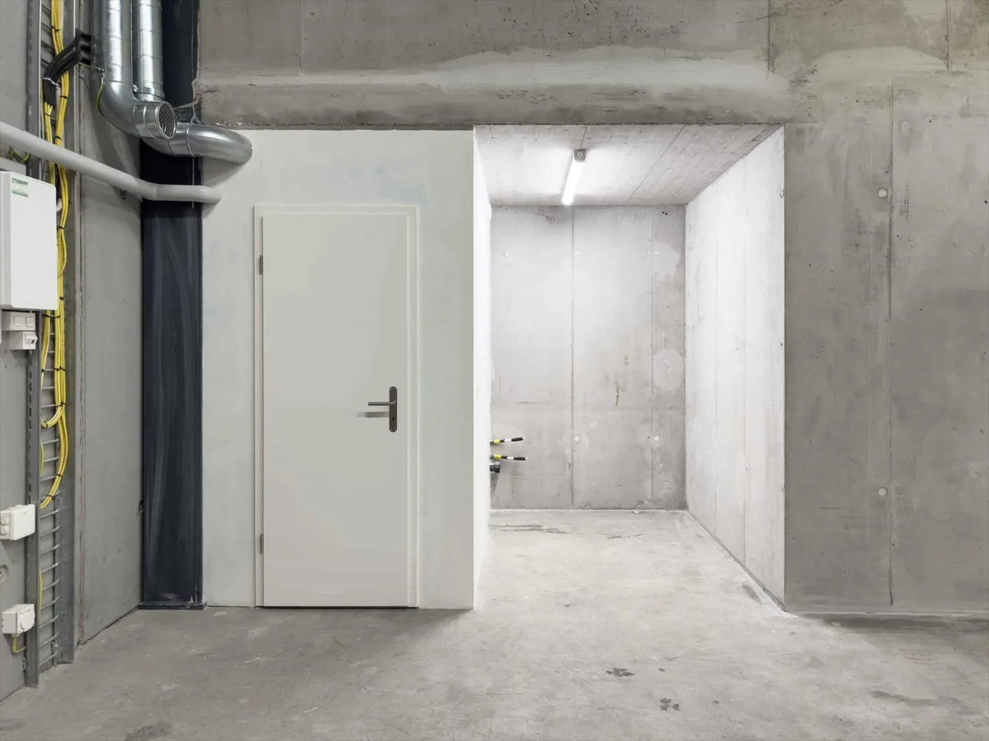 In Vendita: 3 Superfici Industriali Moderne a Vernier - Foto 9 di 10