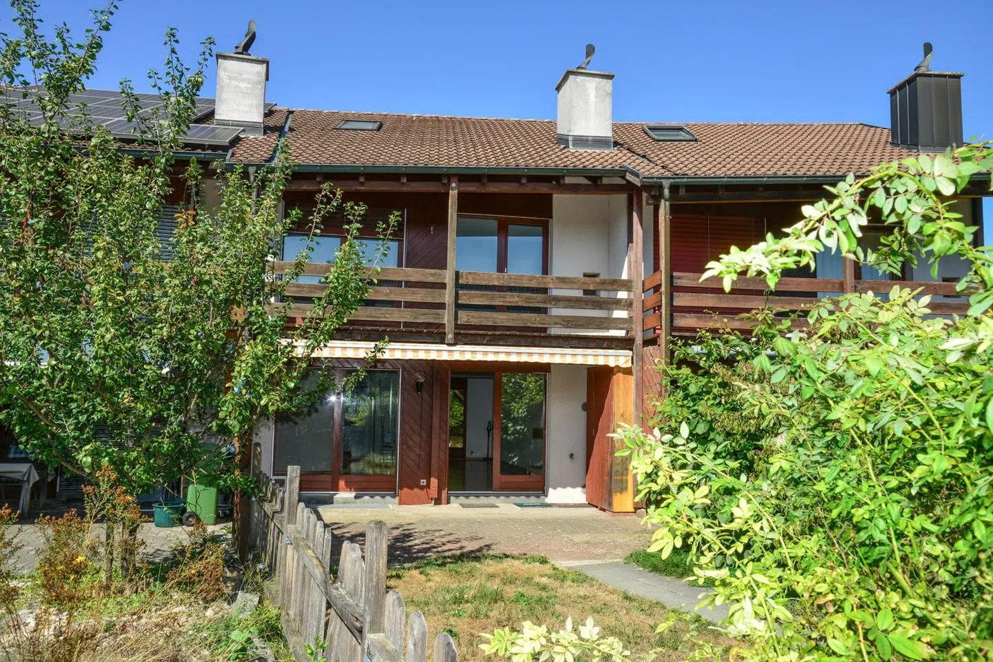 Ein Zuhause, das man nicht nur besichtigt – sondern sofort ins Herz schliesst. - Foto 1 di 13
