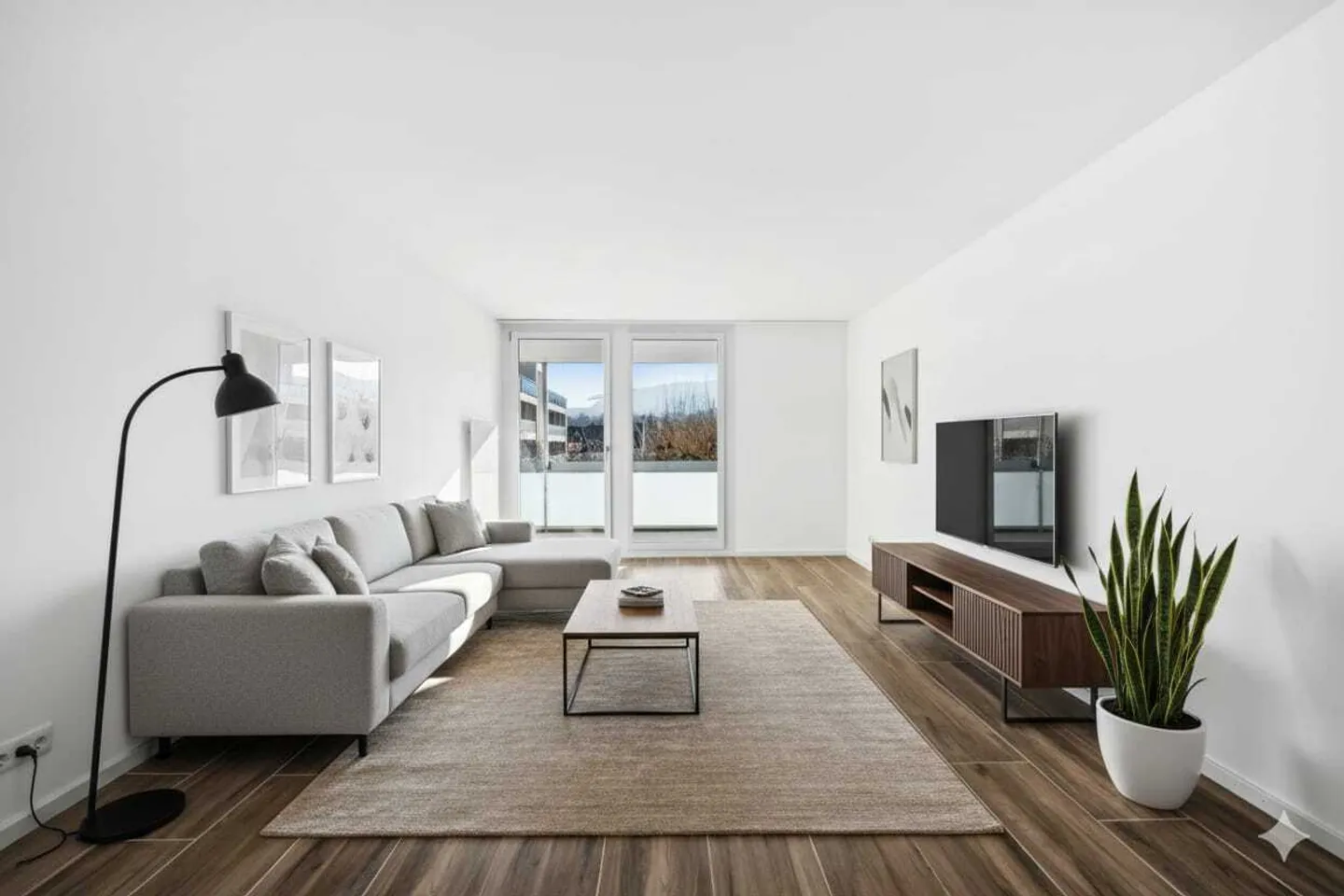 Freshly renovated & immediately available – Charming 3.5-room apartment - Photo 1 of 11