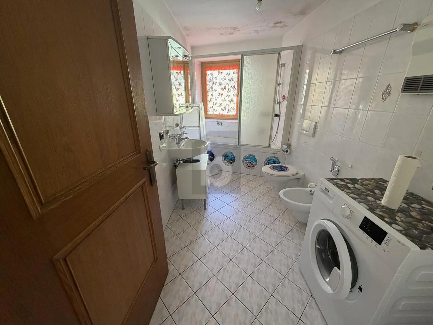 Casa familiare immersa nella natura - Foto 5 di 6