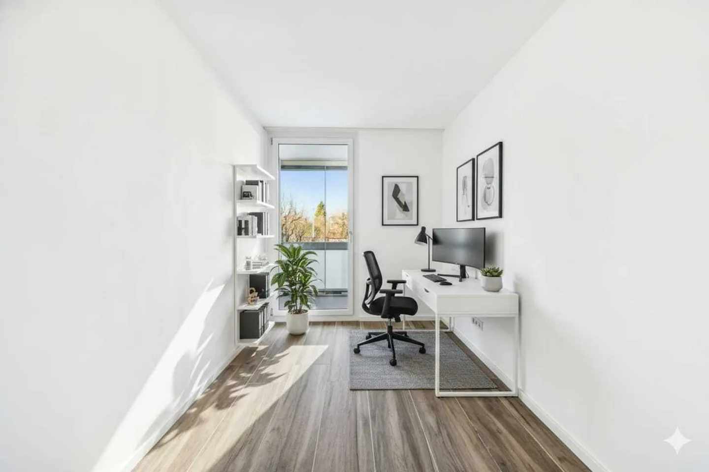 Freshly renovated & immediately available – Charming 3.5-room apartment - Photo 3 of 11