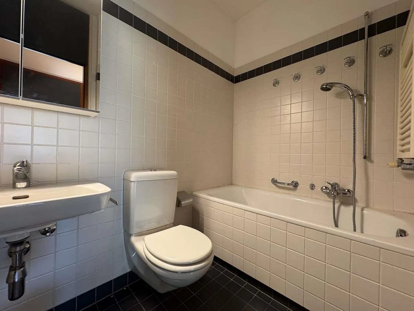 Besonderes Apartment mit Garten - Foto 6 von 13