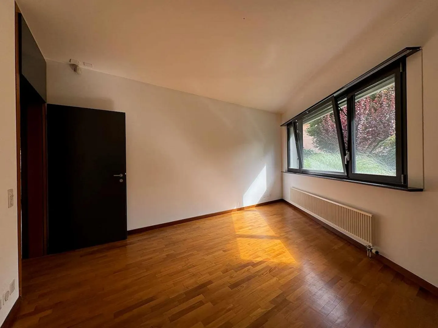 Besonderes Apartment mit Garten - Foto 8 von 13