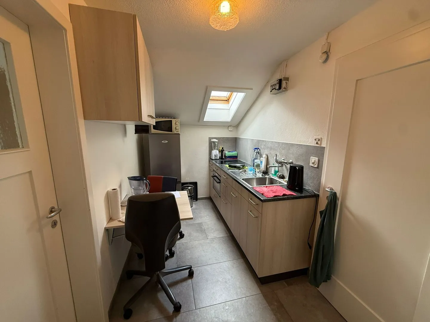 Bright 1.5 room apartment for rent - Photo 3 of 8