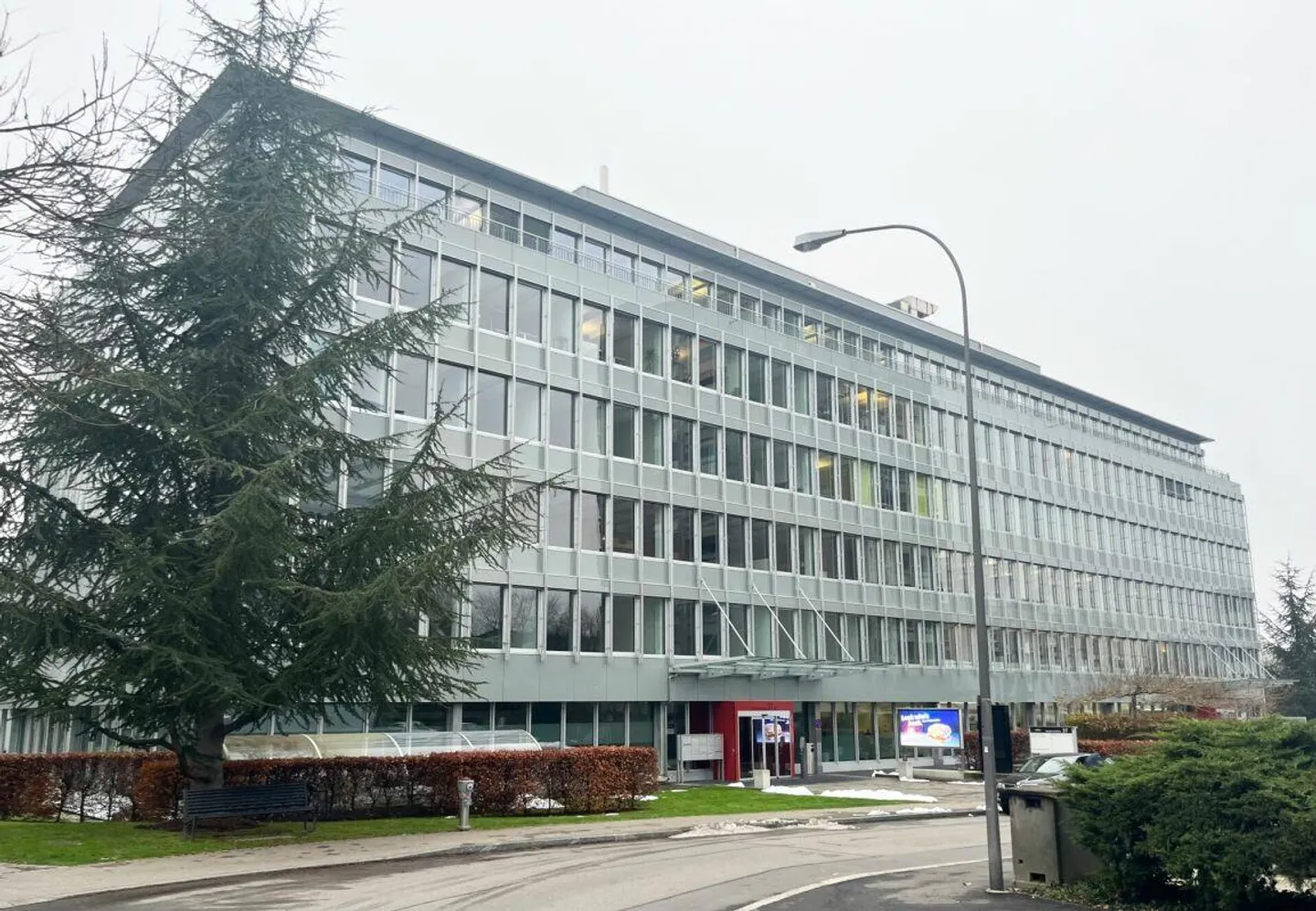 Gewerbeflächen an idealer Lage - Foto 1 von 13