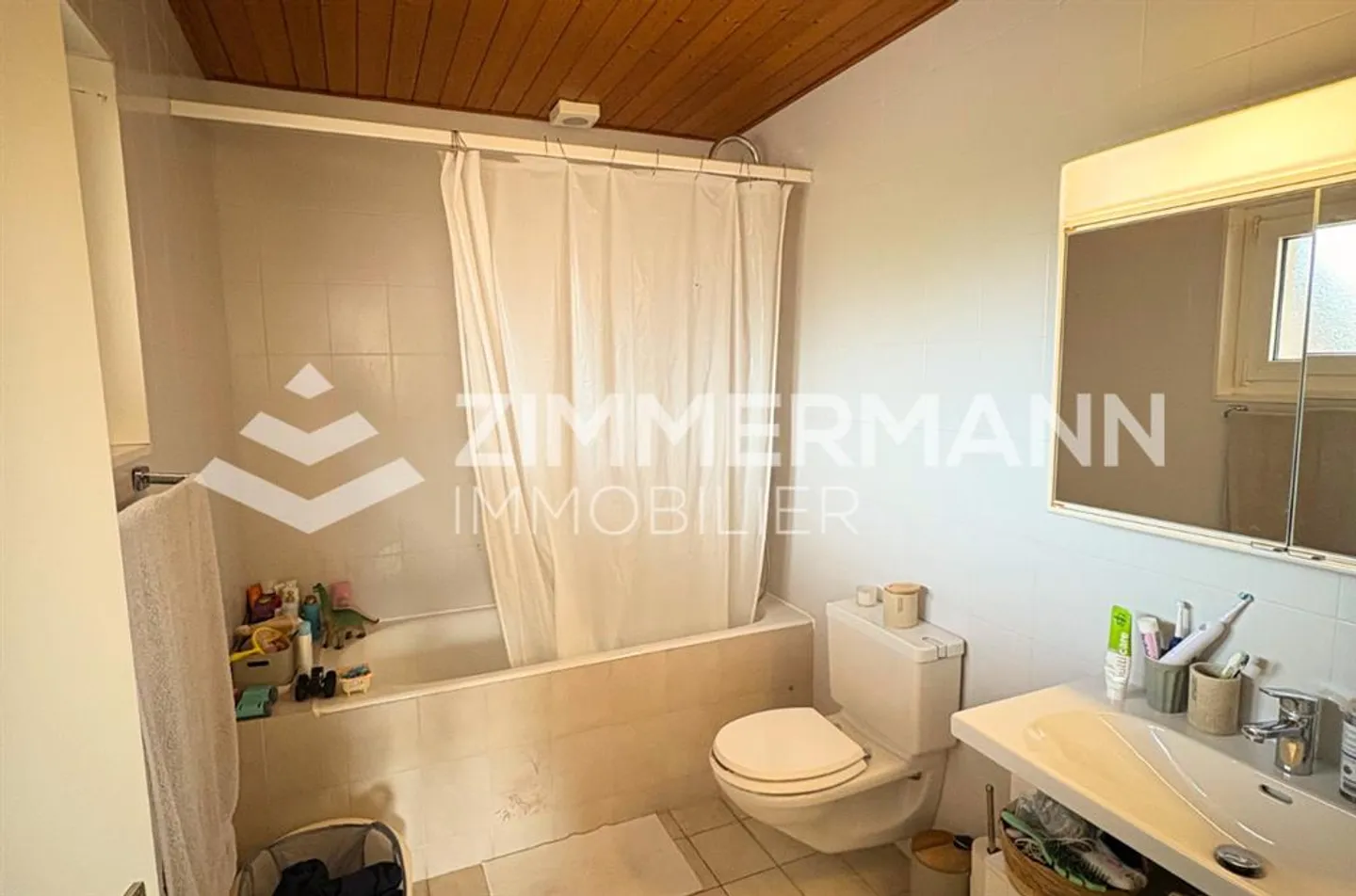 Villa 6.5 rooms - Photo 4 of 10