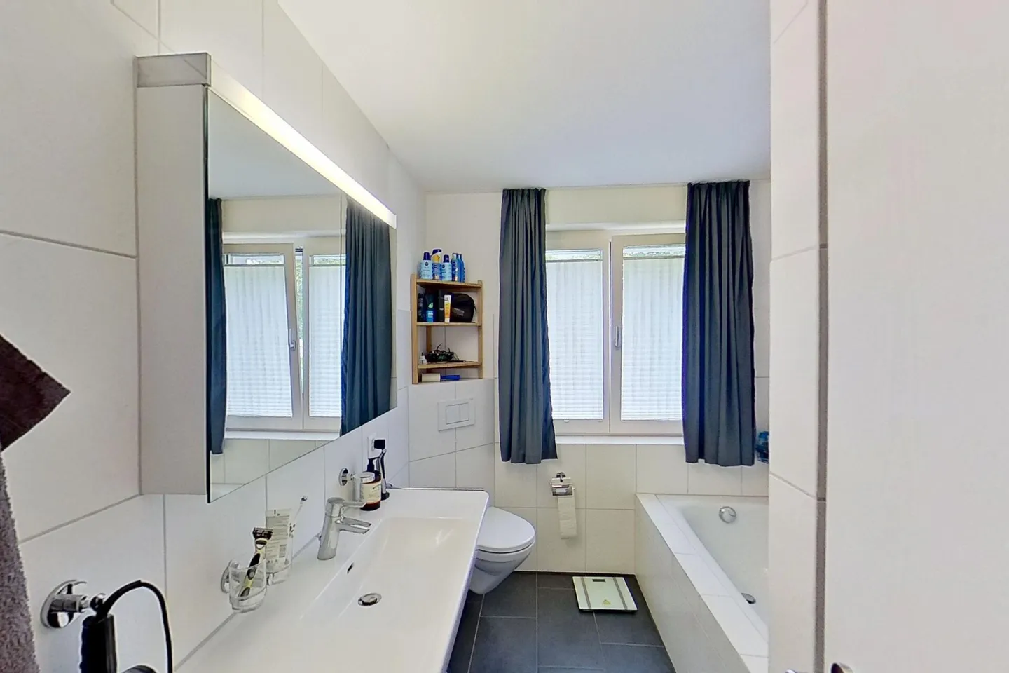 Panorama inclus - Maison moderne à deux familles avec vue sur le Säntis - Photo 10 sur 18