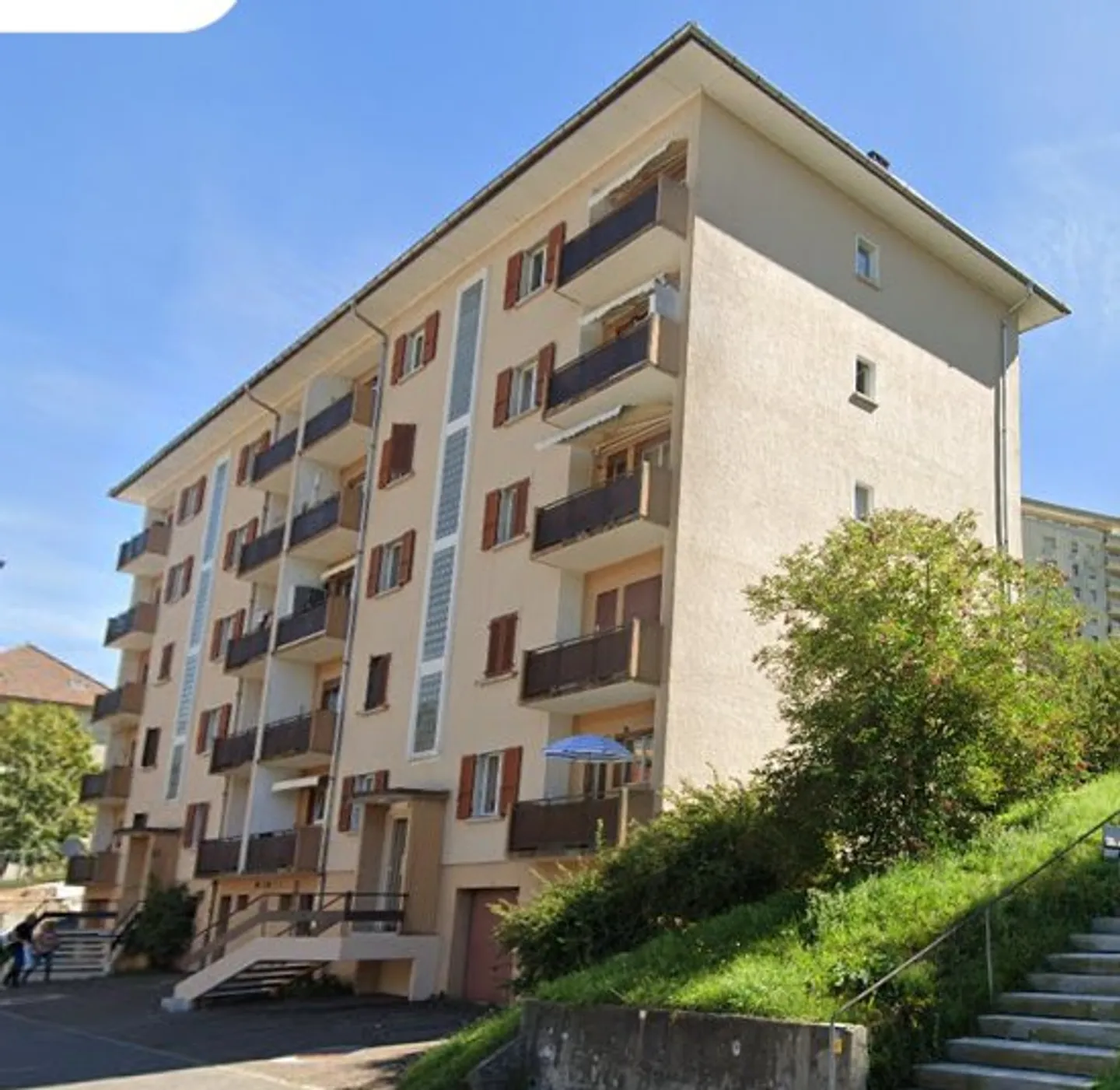 Appartement Charmant avec Balcons - Photo 1 sur 8