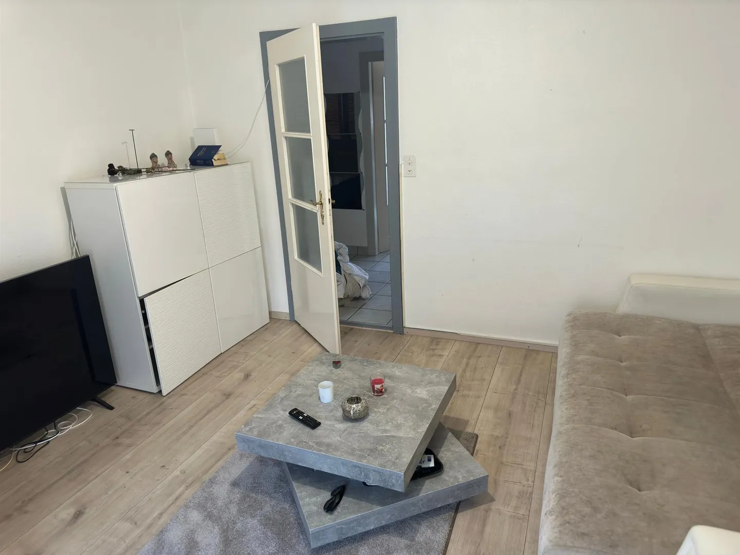 Appartement Charmant avec Balcons - Photo 5 sur 8