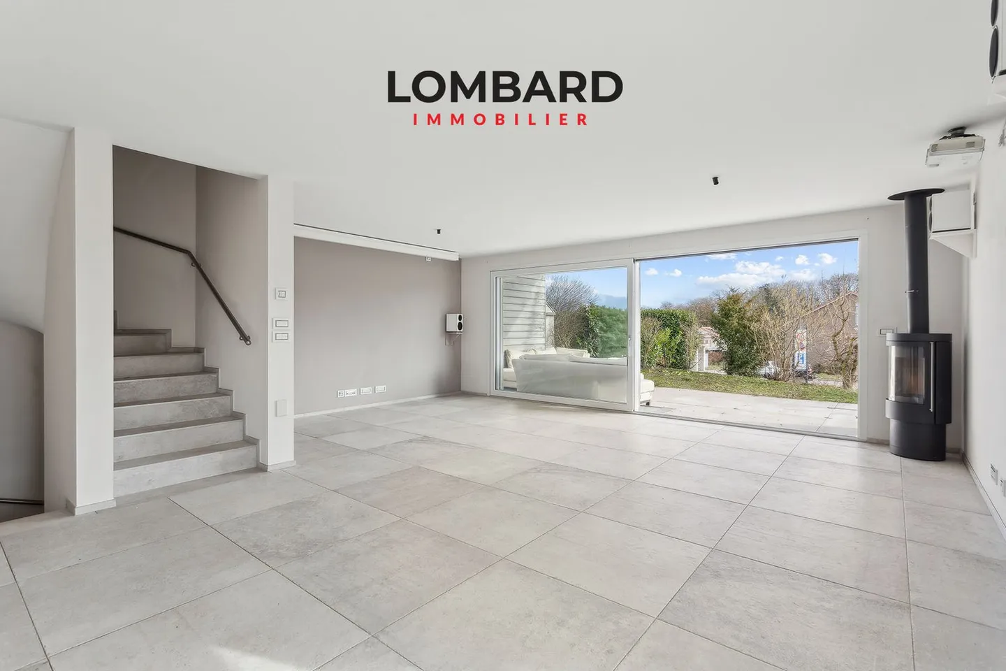 Villa moderne spacieuse de 6,5 pièces - Photo 1 sur 9