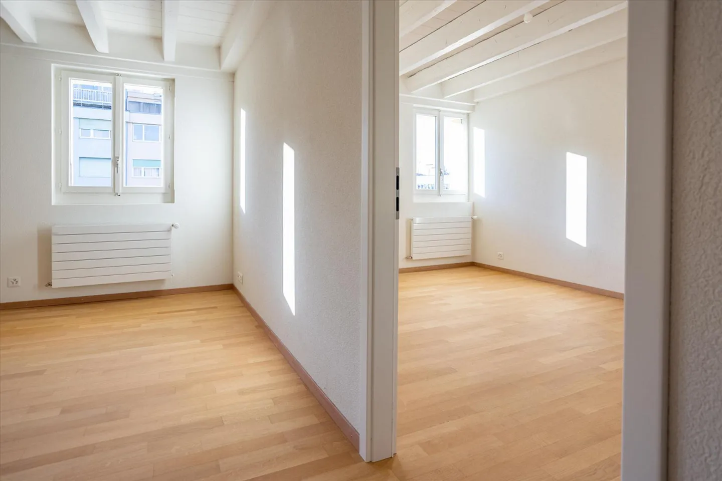 Ideally located, beautiful 7-room attic duplex - Photo 12 of 13