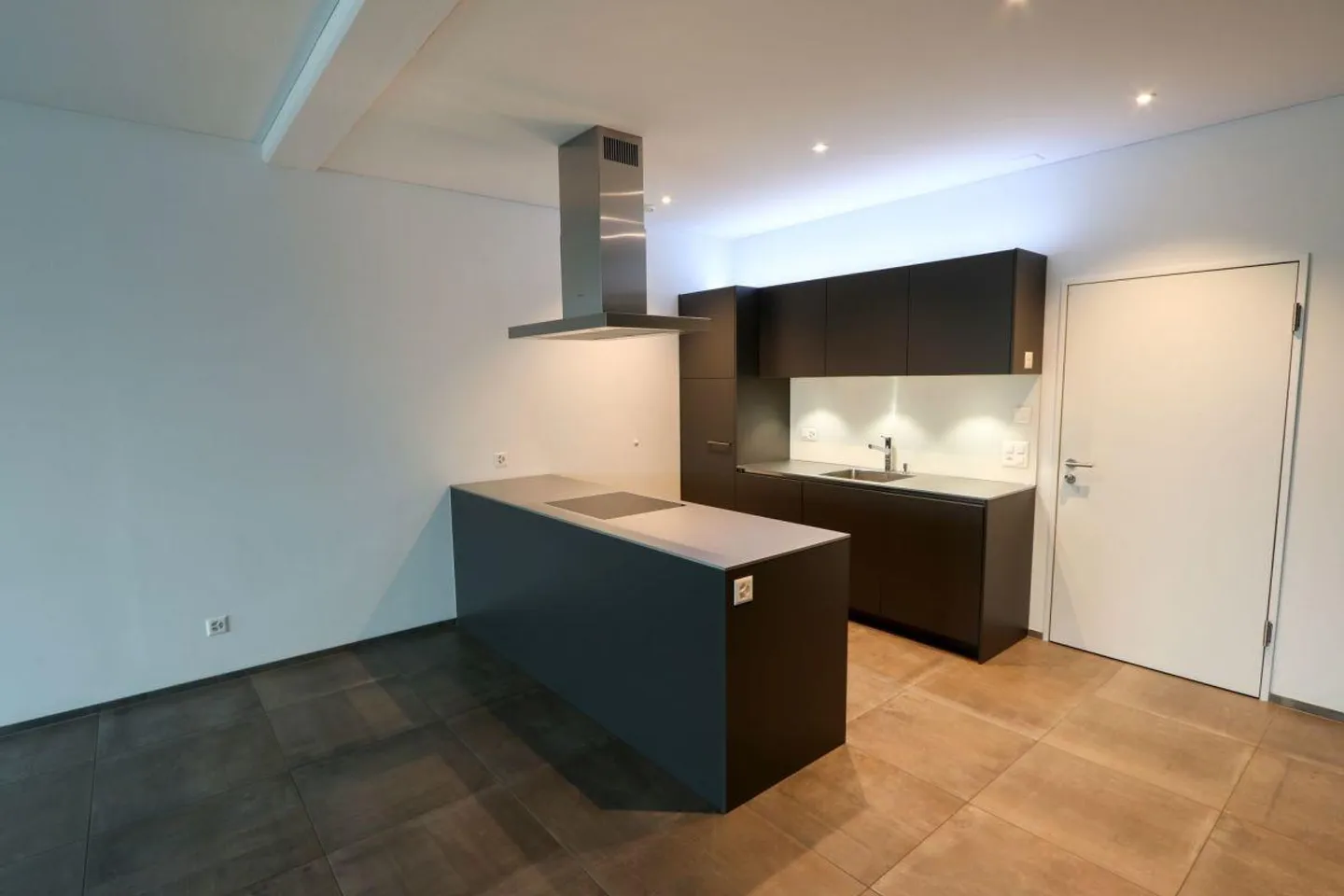 Moderne Maisonnette-Loftwohnung mit sonniger Terrasse - Foto 12 von 18