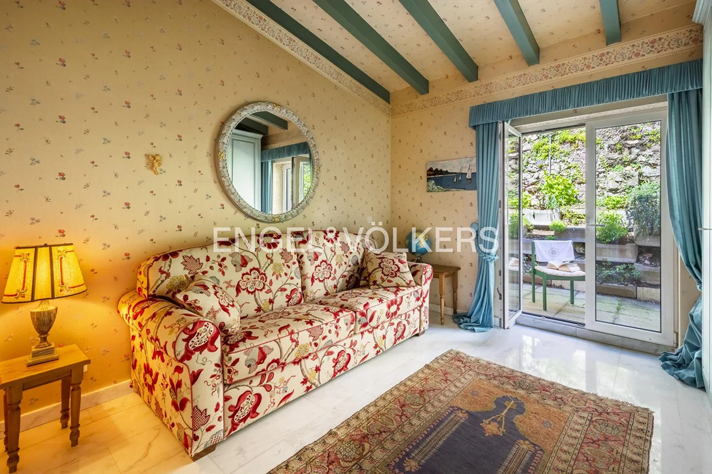 RESERVED Your place in the sun - Photo 8 of 10