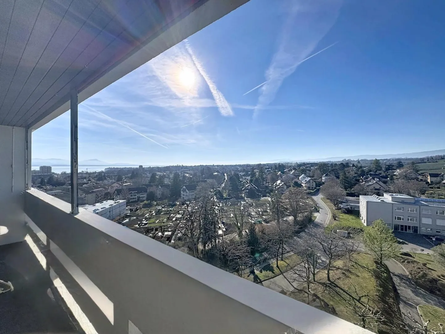 Appartement spacieux avec vue sur le lac - Photo 3 sur 13