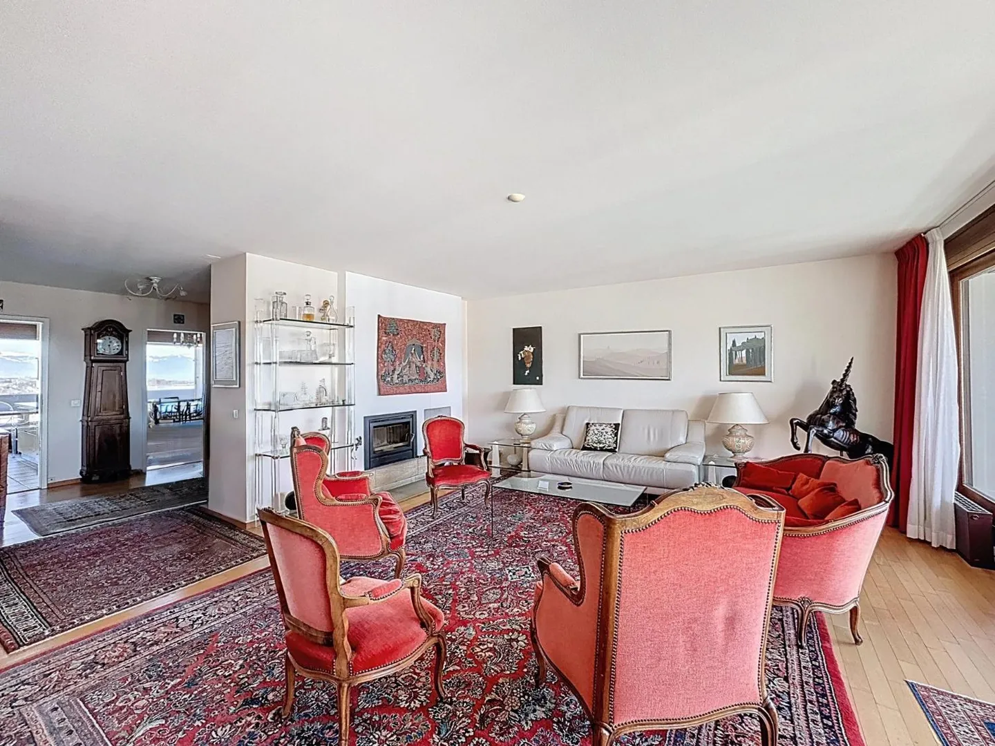 Appartement spacieux avec vue sur le lac - Photo 4 sur 13