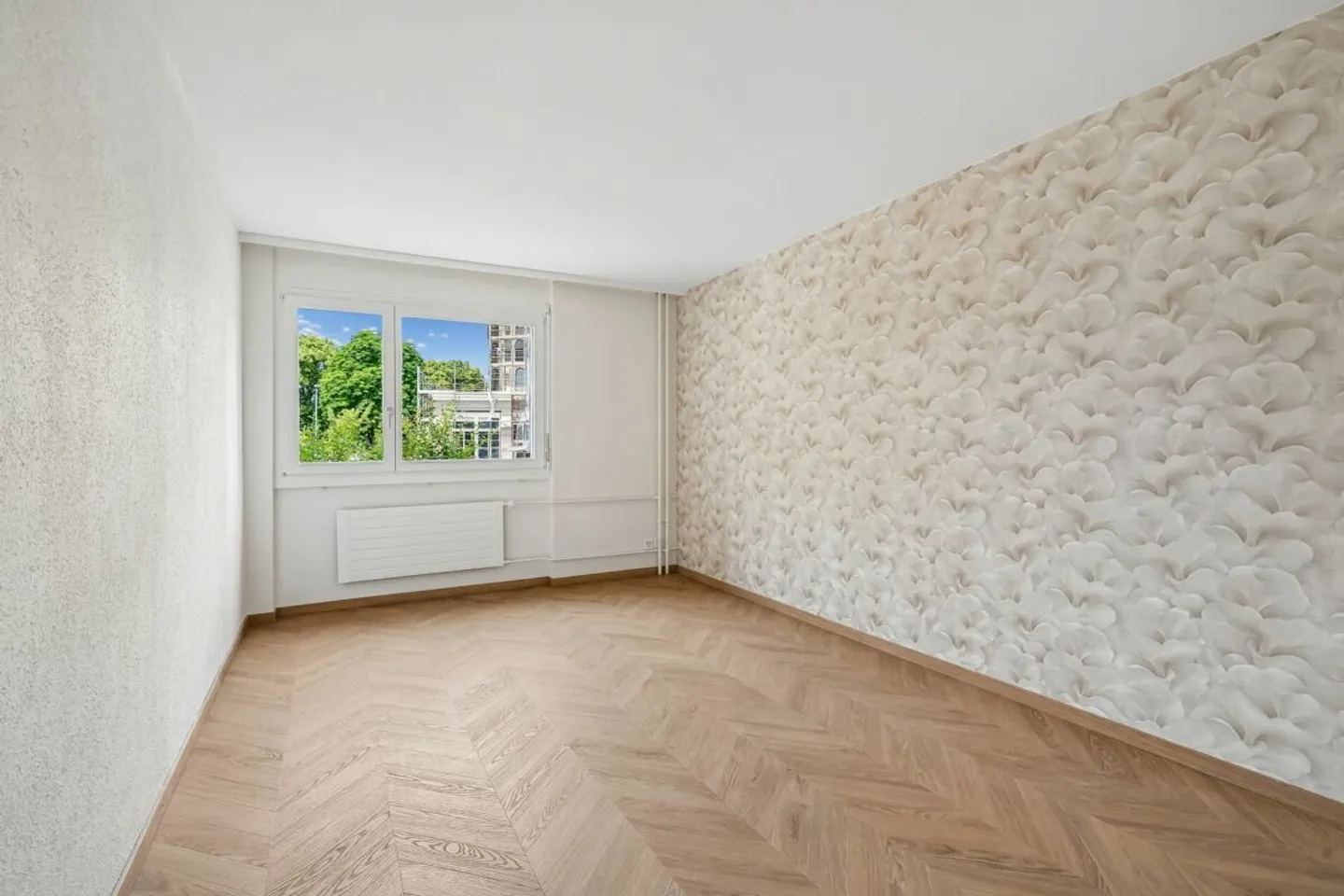 Appartamento 3½ camere ristrutturato con balcone e vista verde - Foto 6 di 11
