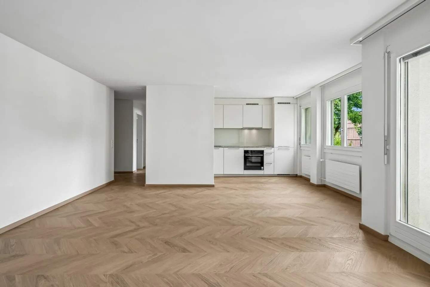 Appartamento 3½ camere ristrutturato con balcone e vista verde - Foto 2 di 11