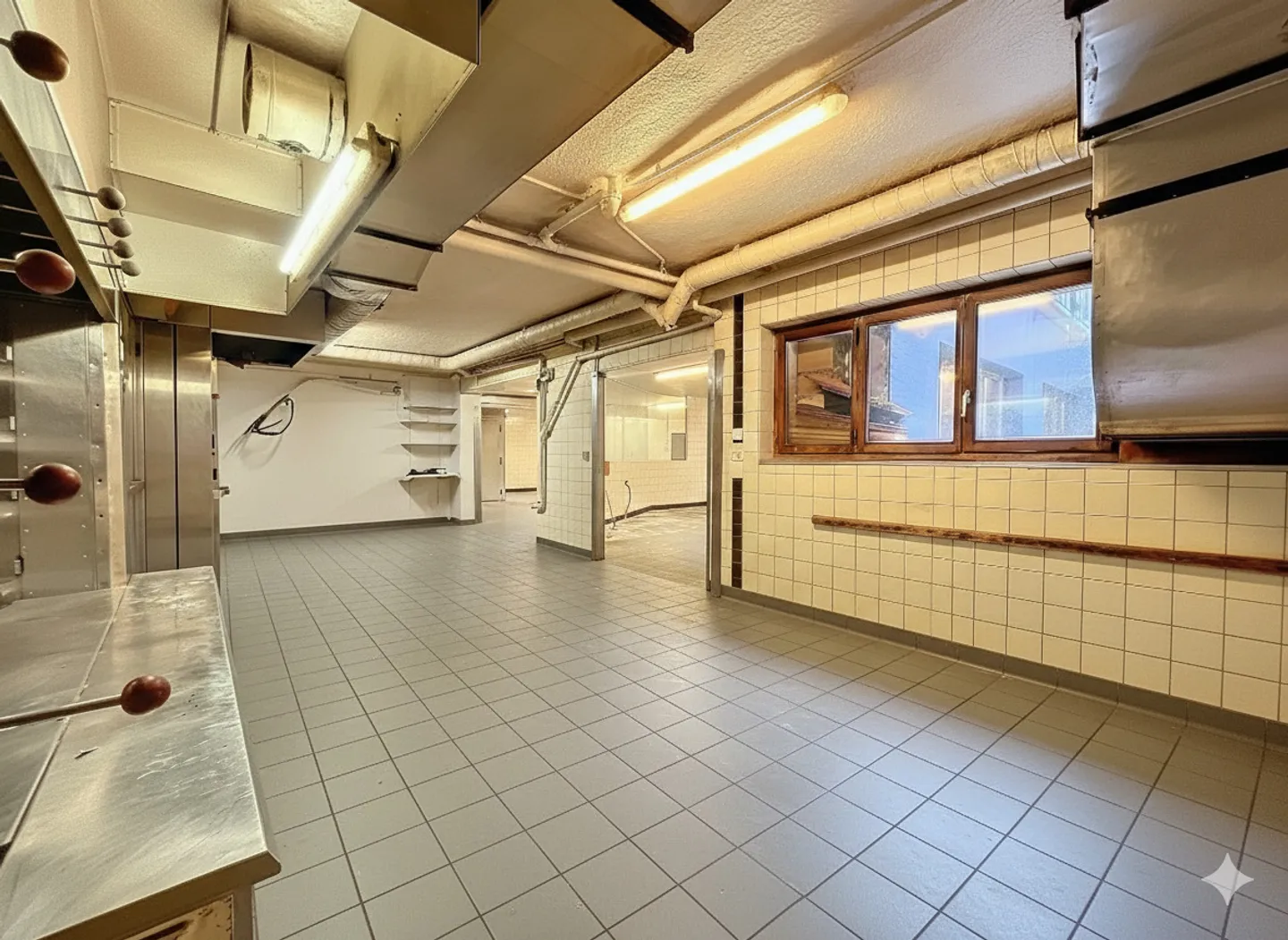 Industry - Photo 12 of 13